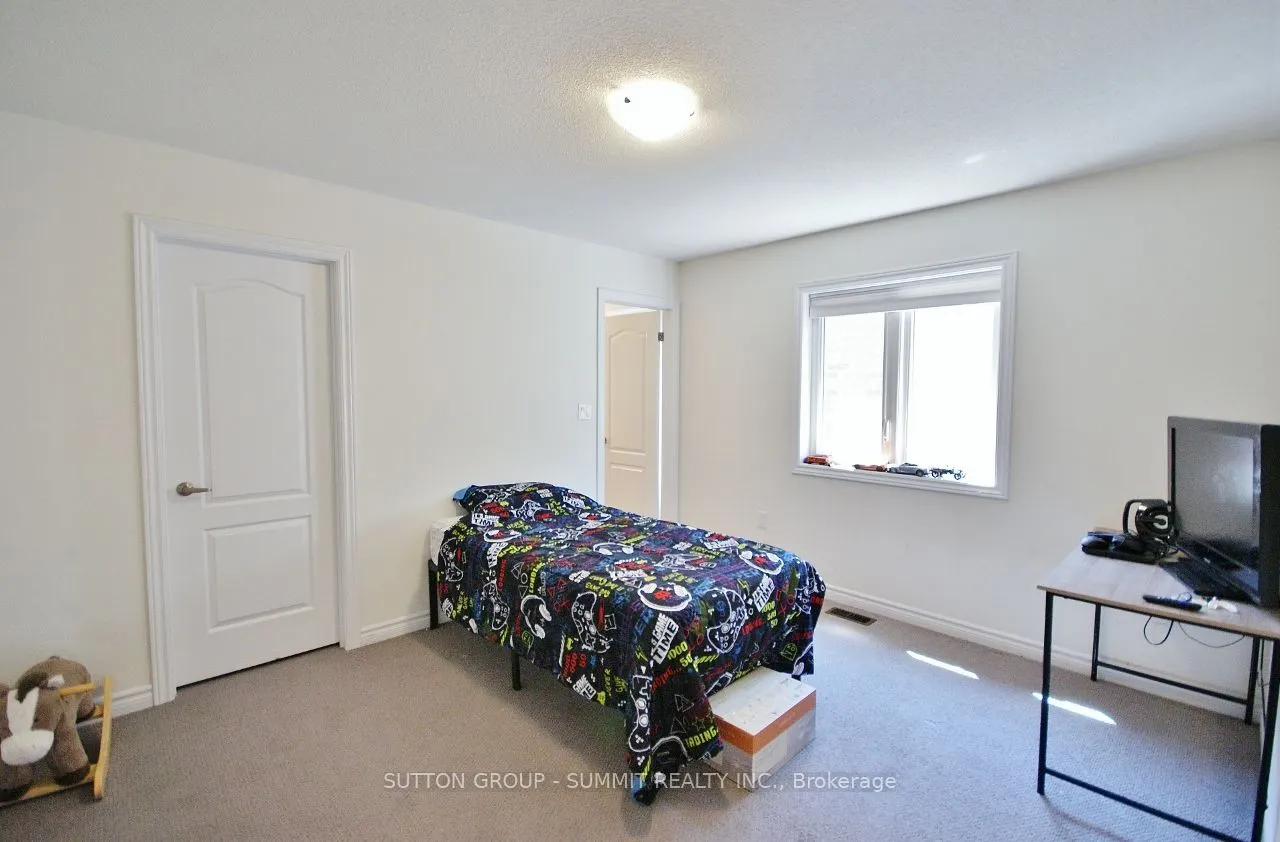 174 Stevenson Crescent