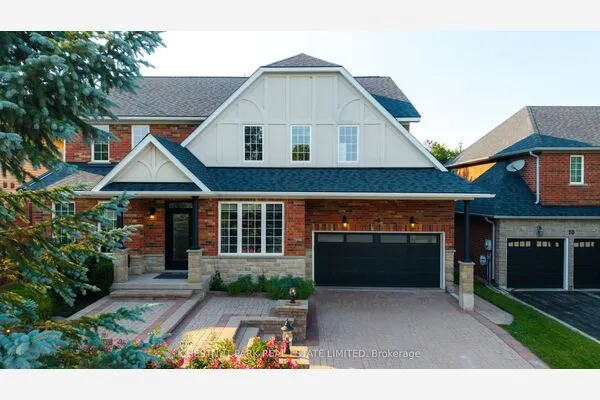 8 Cyril Richardson Court