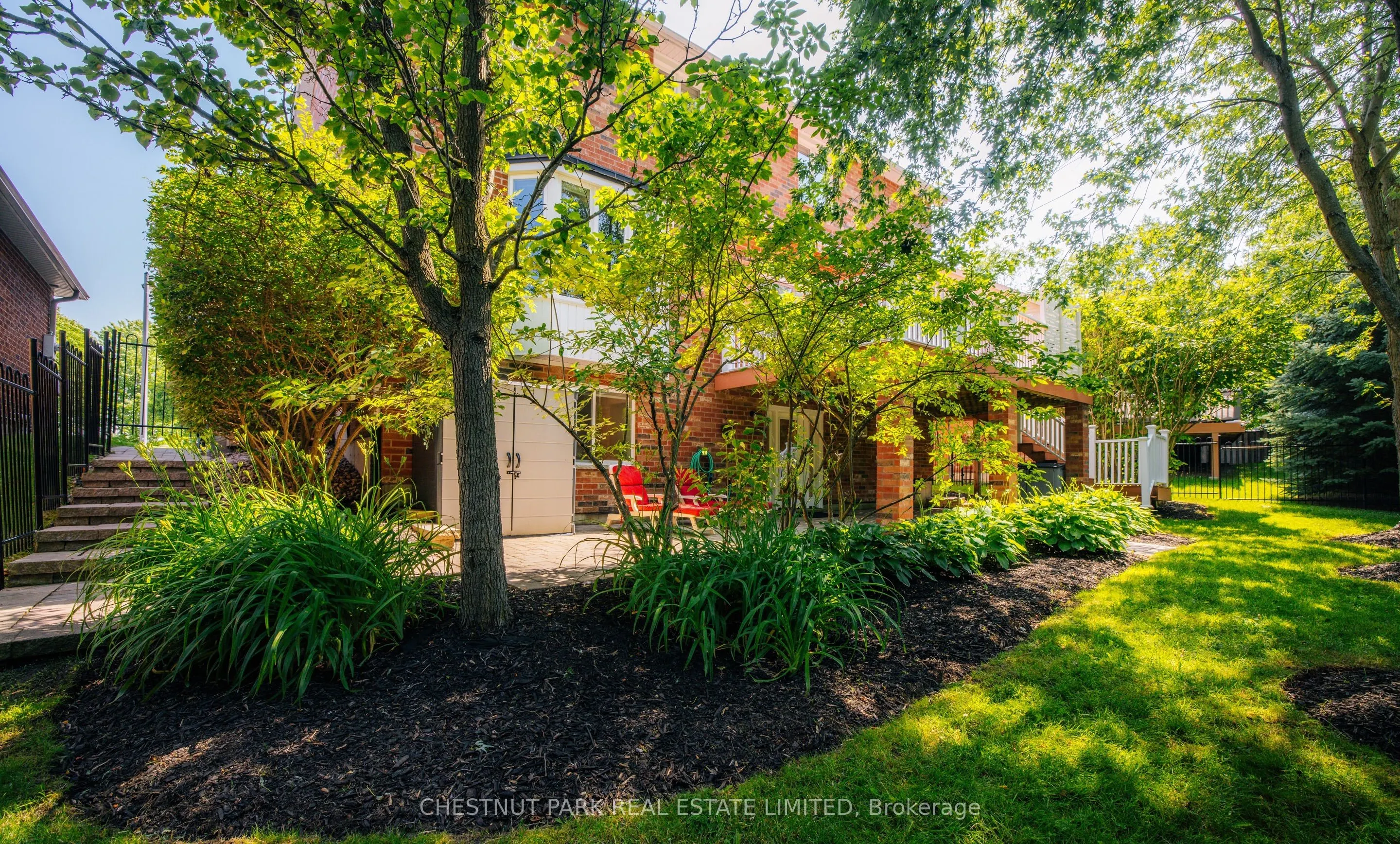 8 Cyril Richardson Court