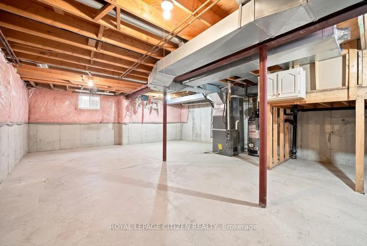 255 Shaftsbury Avenue #43