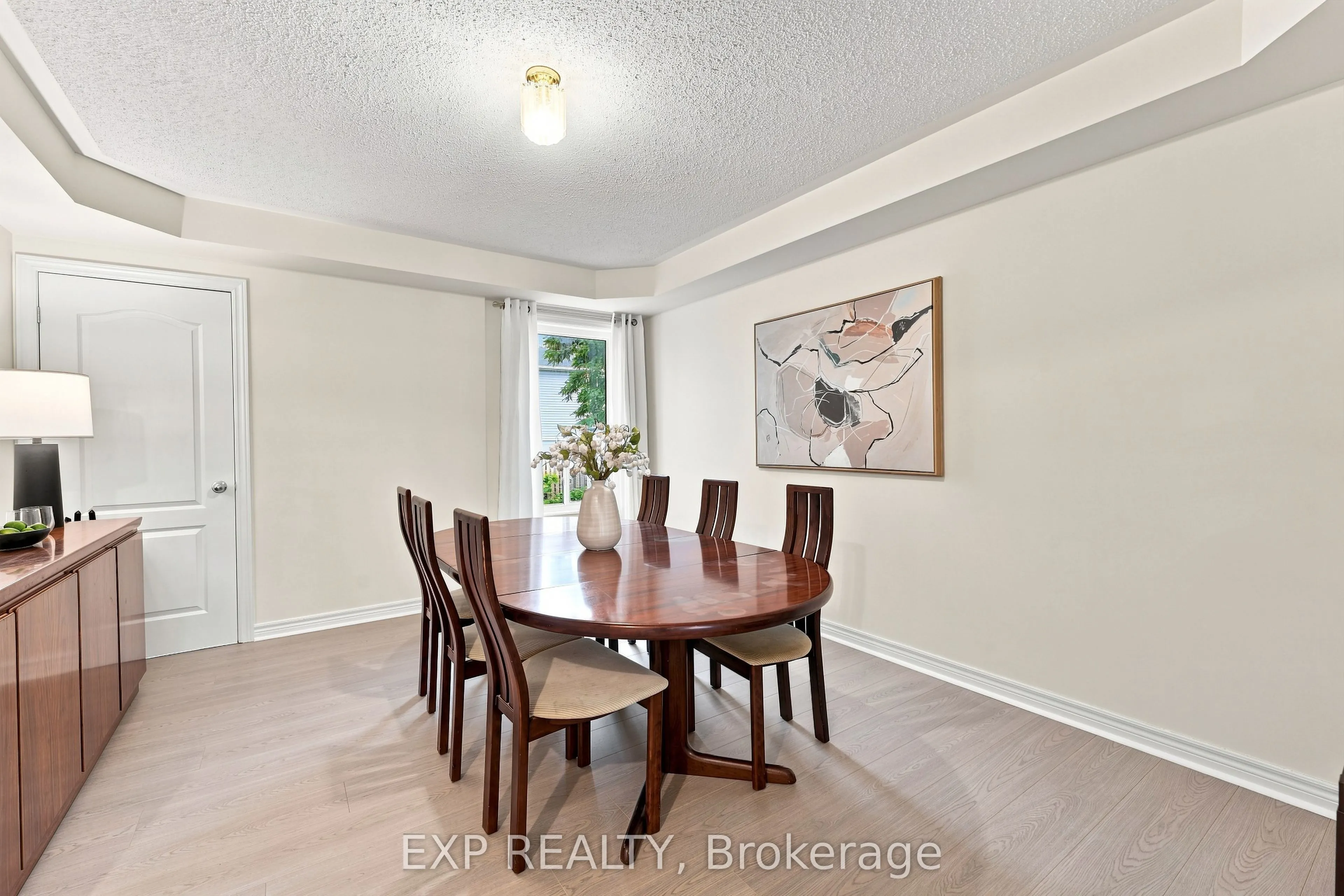 70 Thornlodge Drive