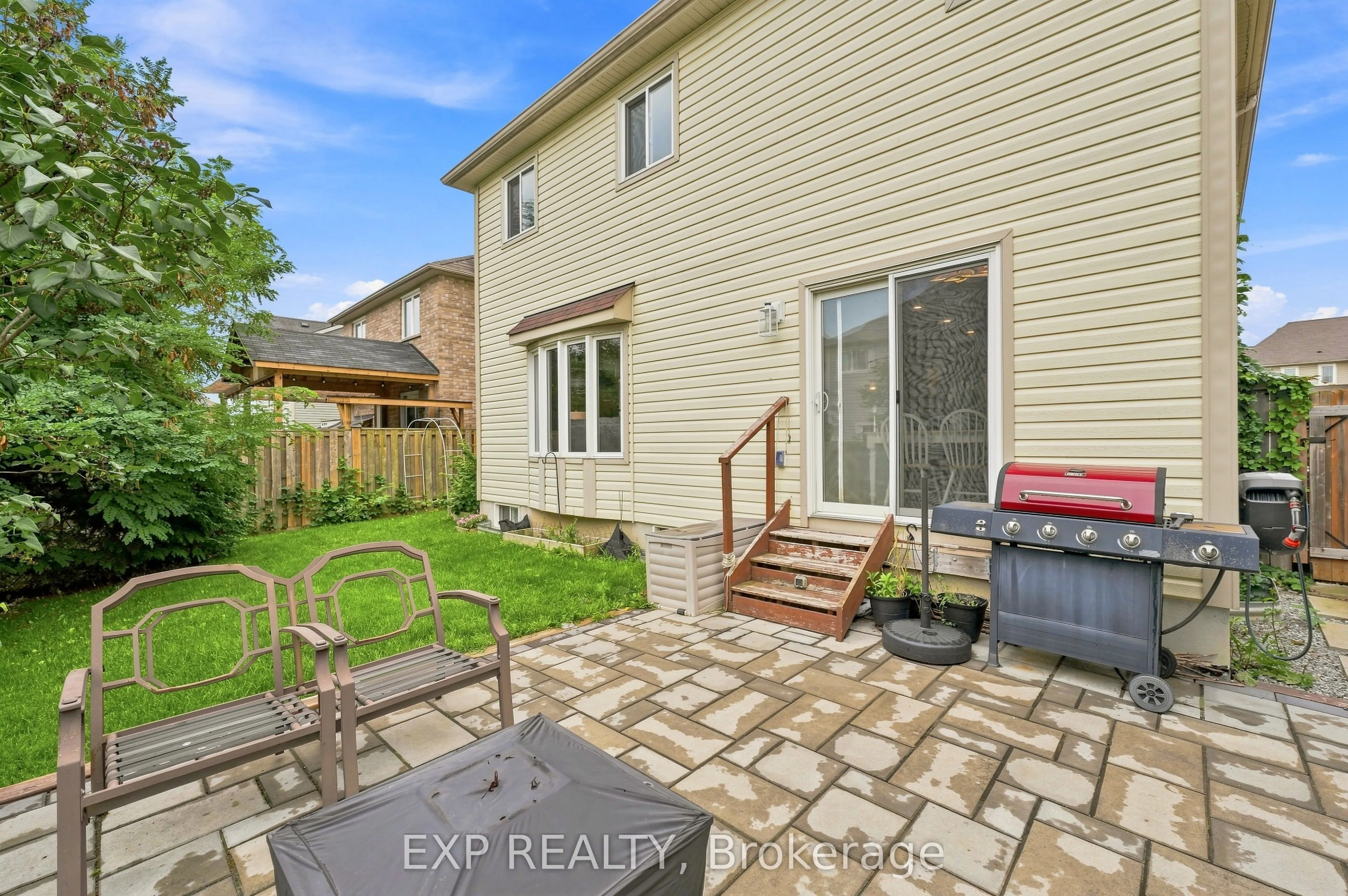 70 Thornlodge Drive