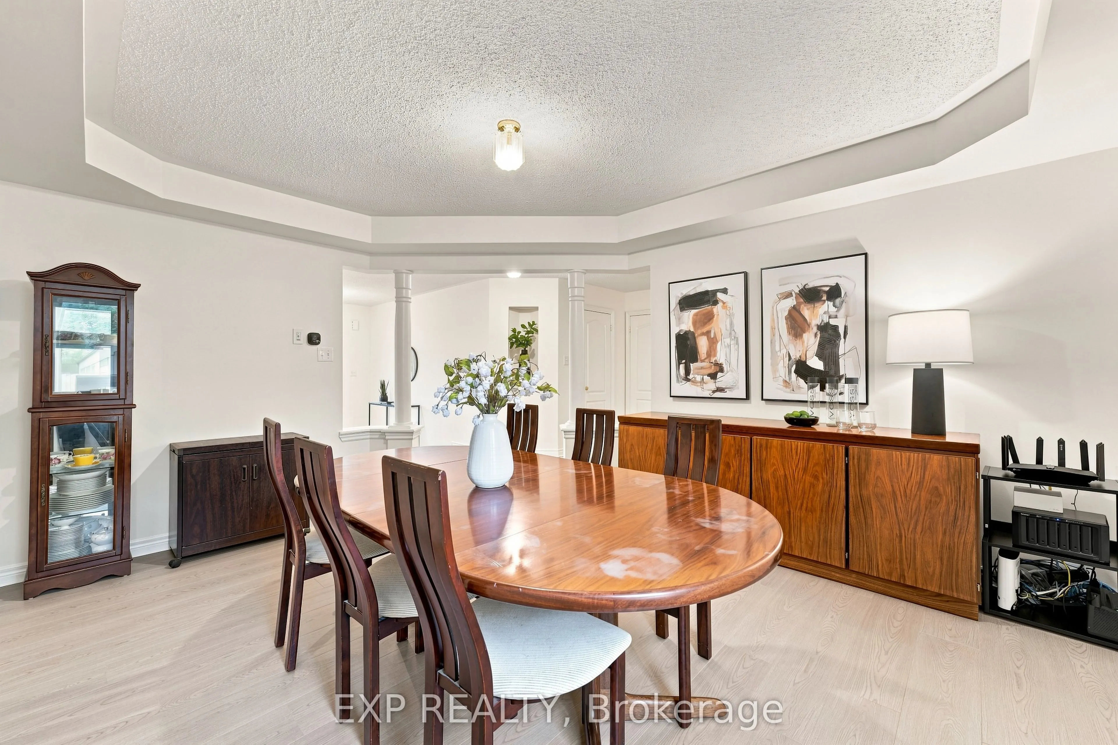 70 Thornlodge Drive