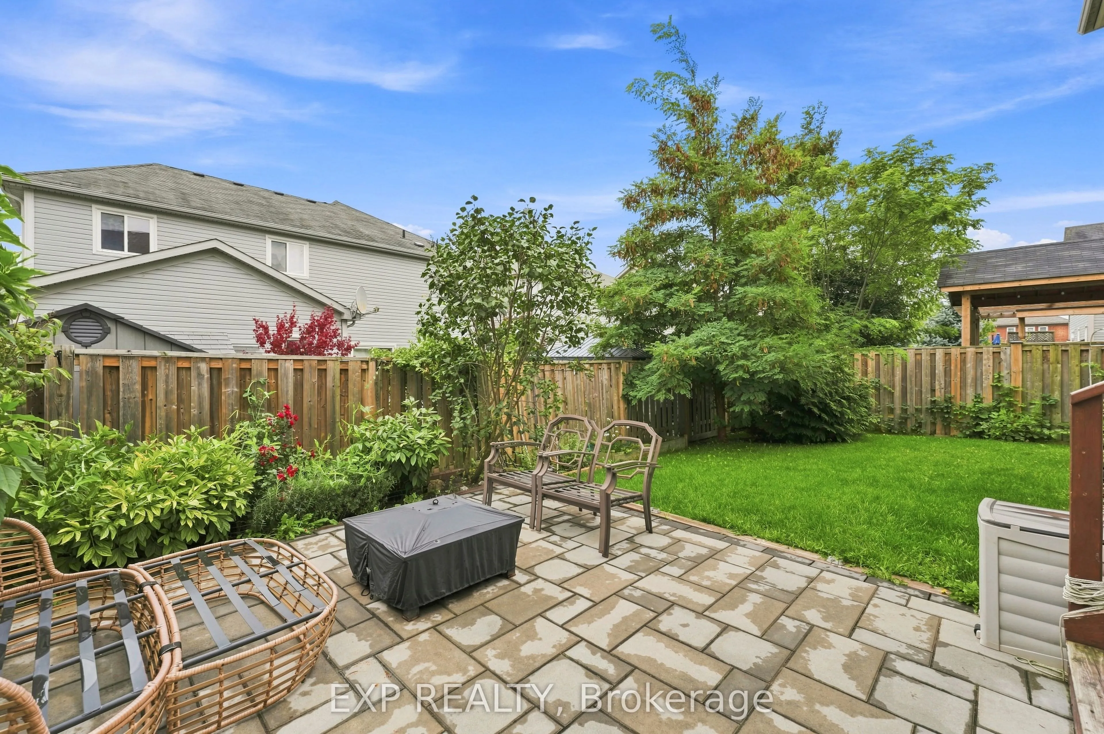 70 Thornlodge Drive