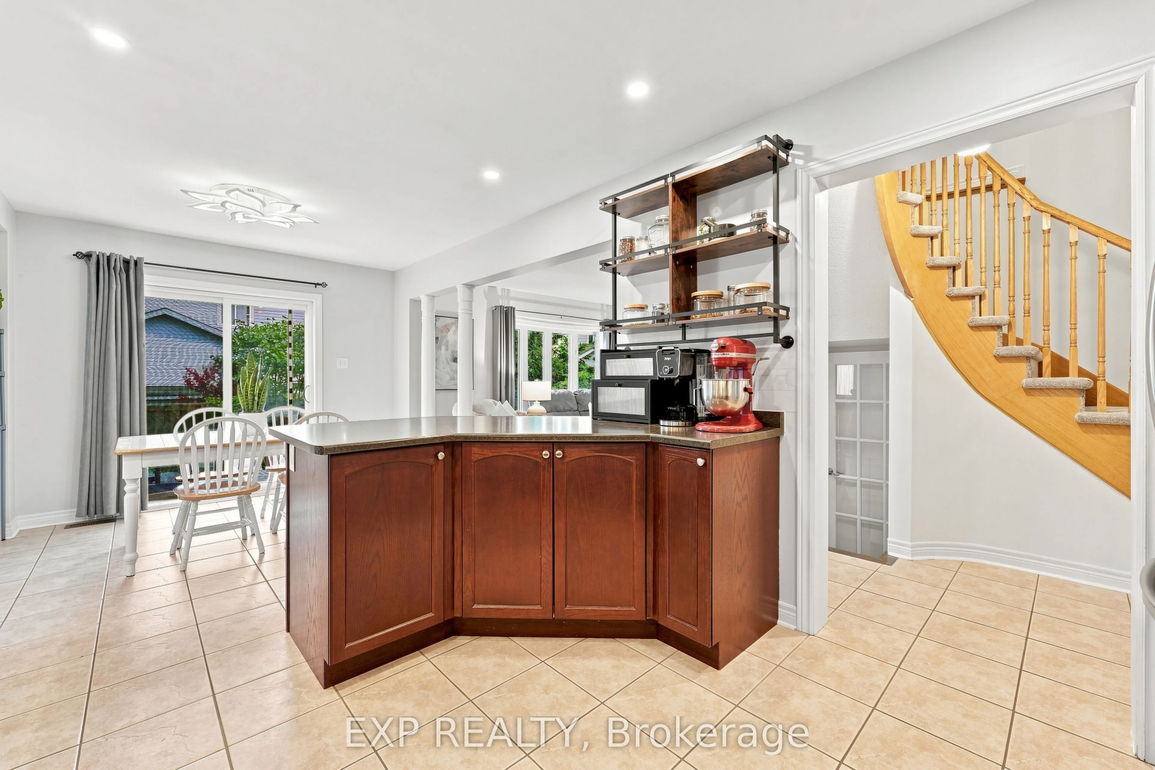 70 Thornlodge Drive