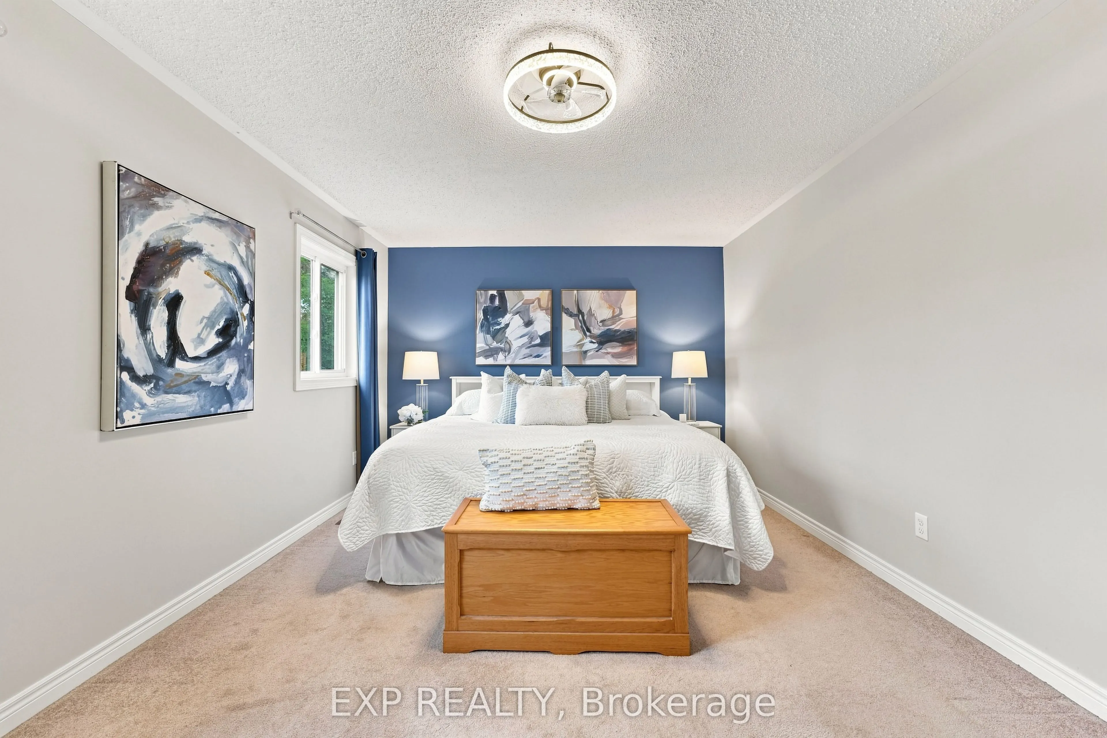 70 Thornlodge Drive