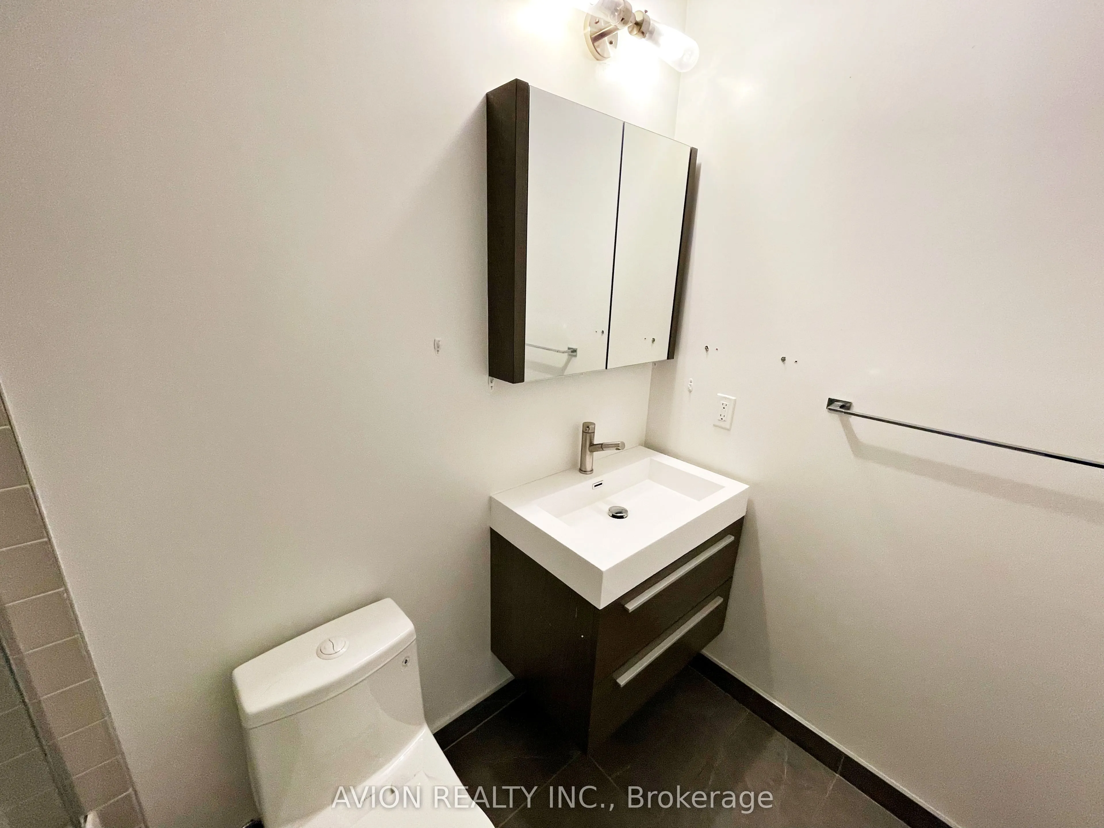 10 Rouge Valley Drive W #925A