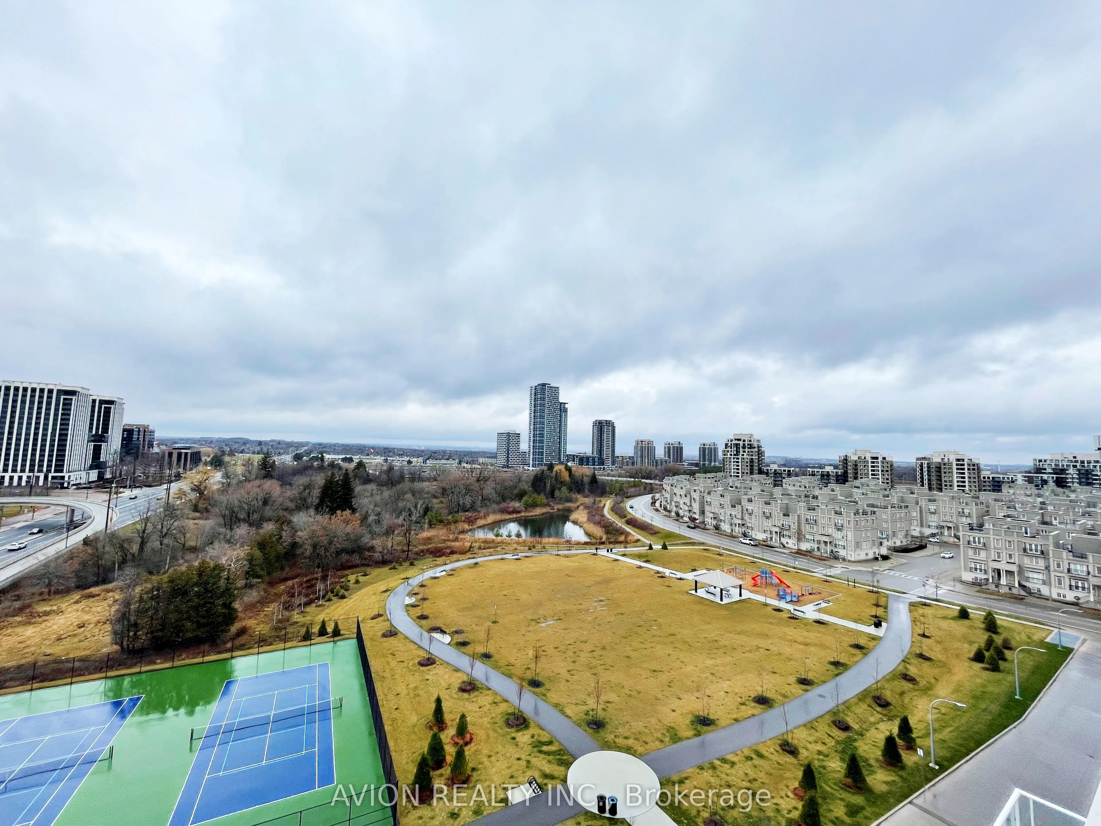 10 Rouge Valley Drive W #925A