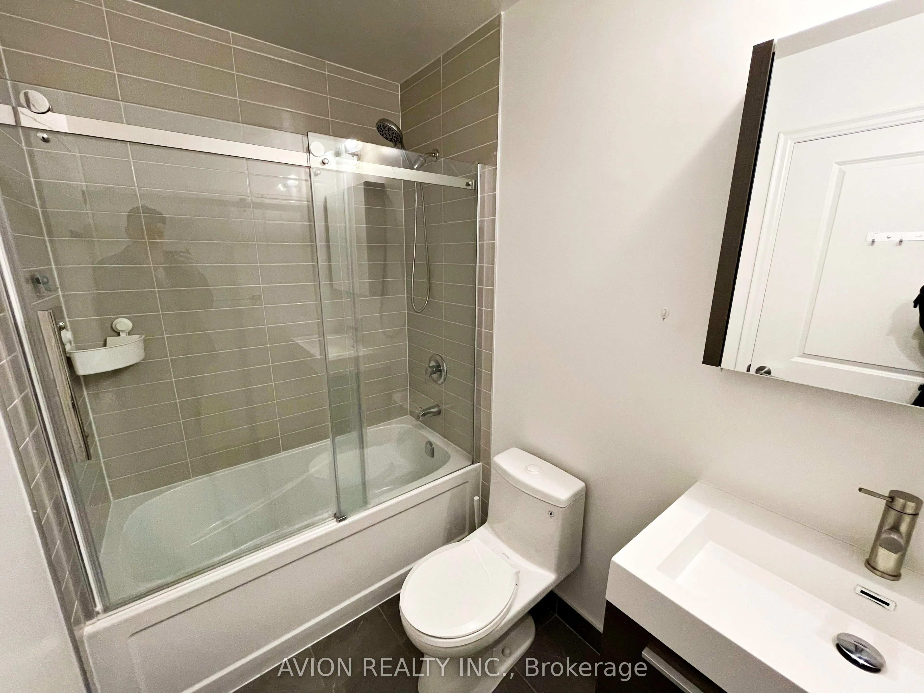 10 Rouge Valley Drive W #925A
