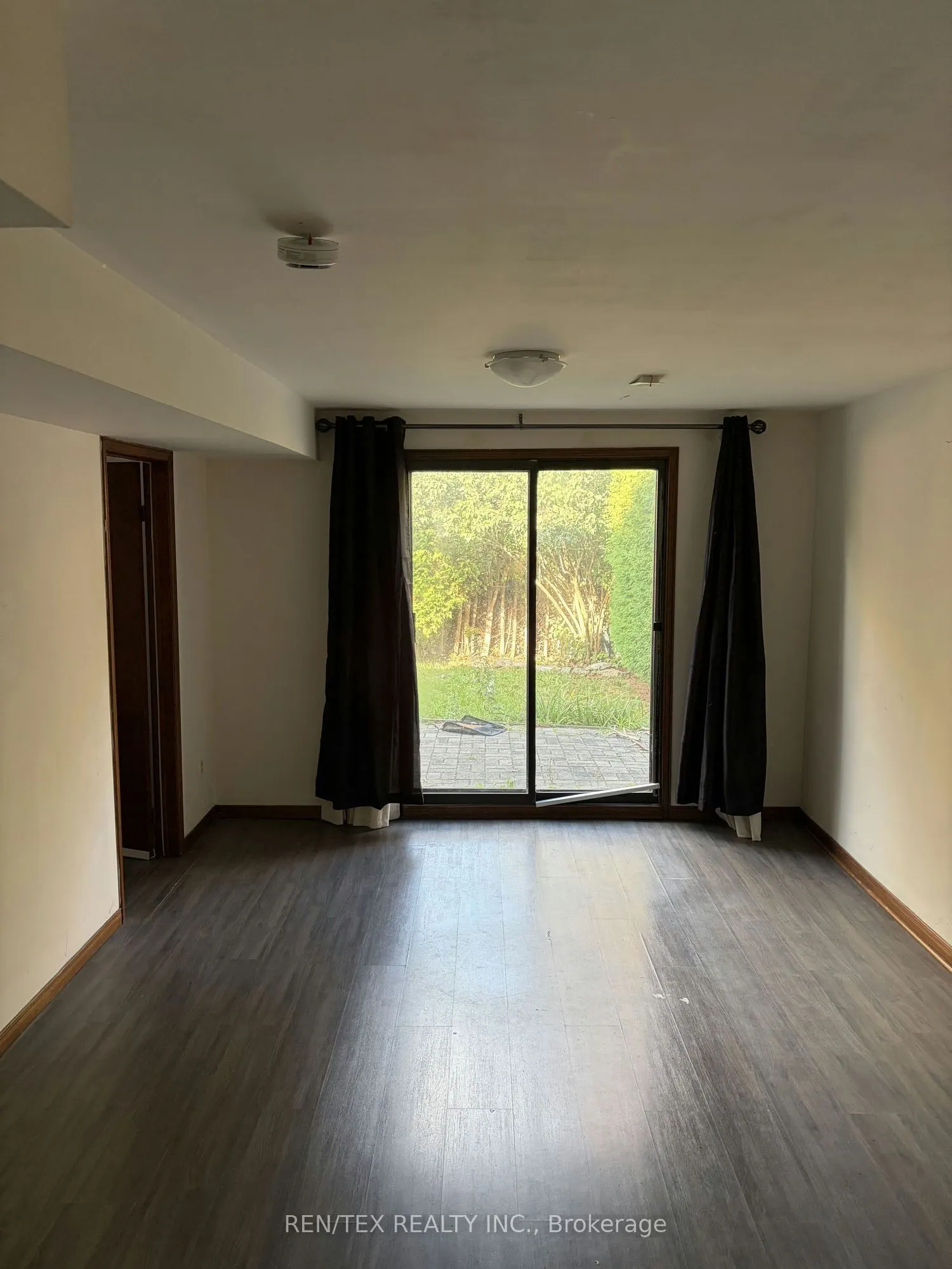 93 Maplegrove Avenue #Lower Level