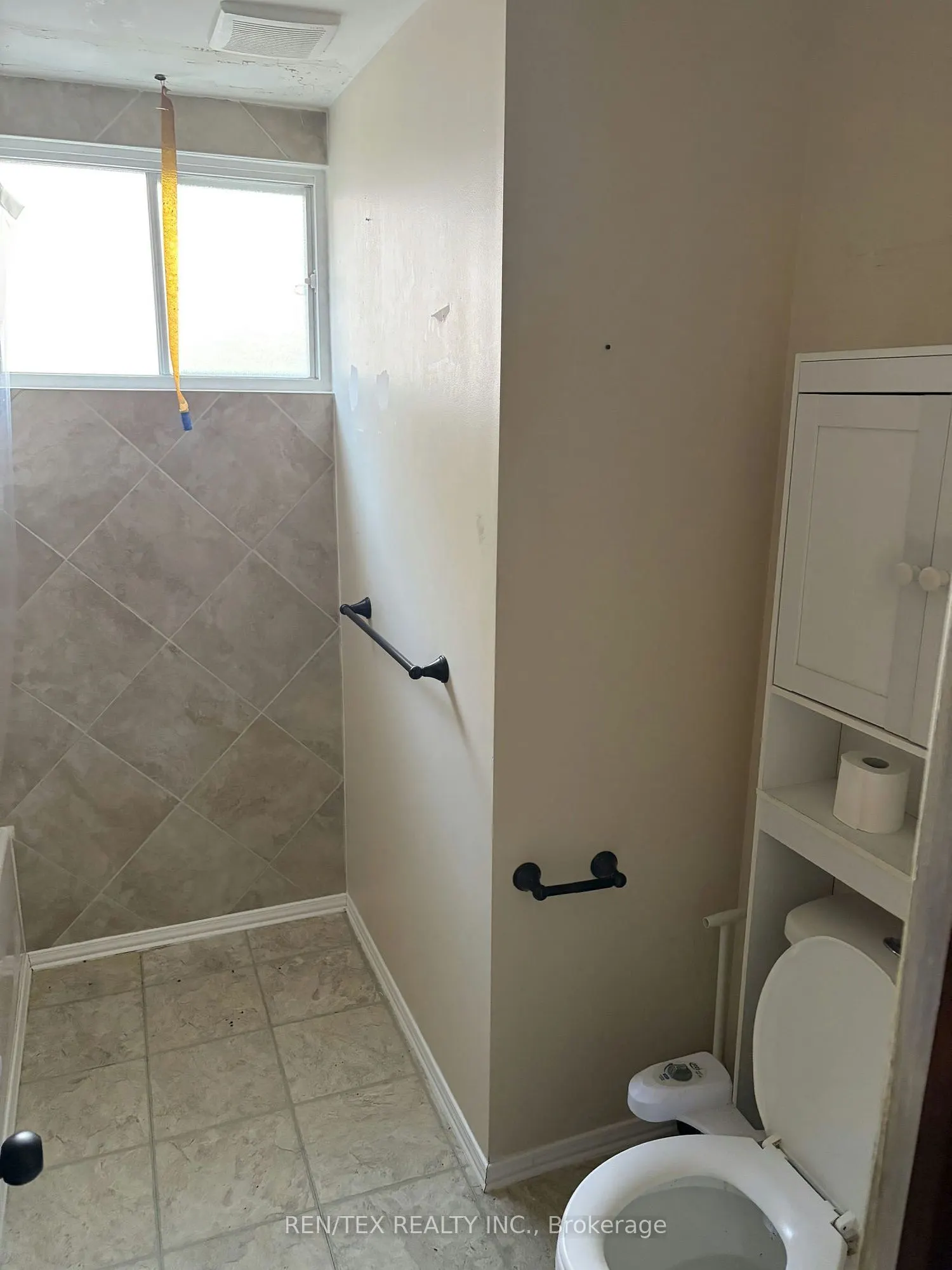 93 Maplegrove Avenue #Lower Level
