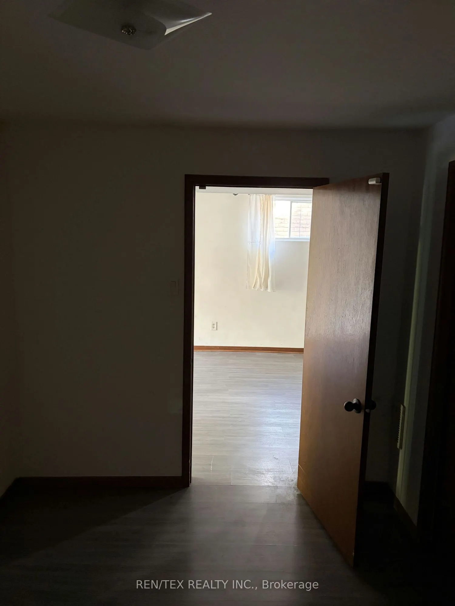 93 Maplegrove Avenue #Lower Level