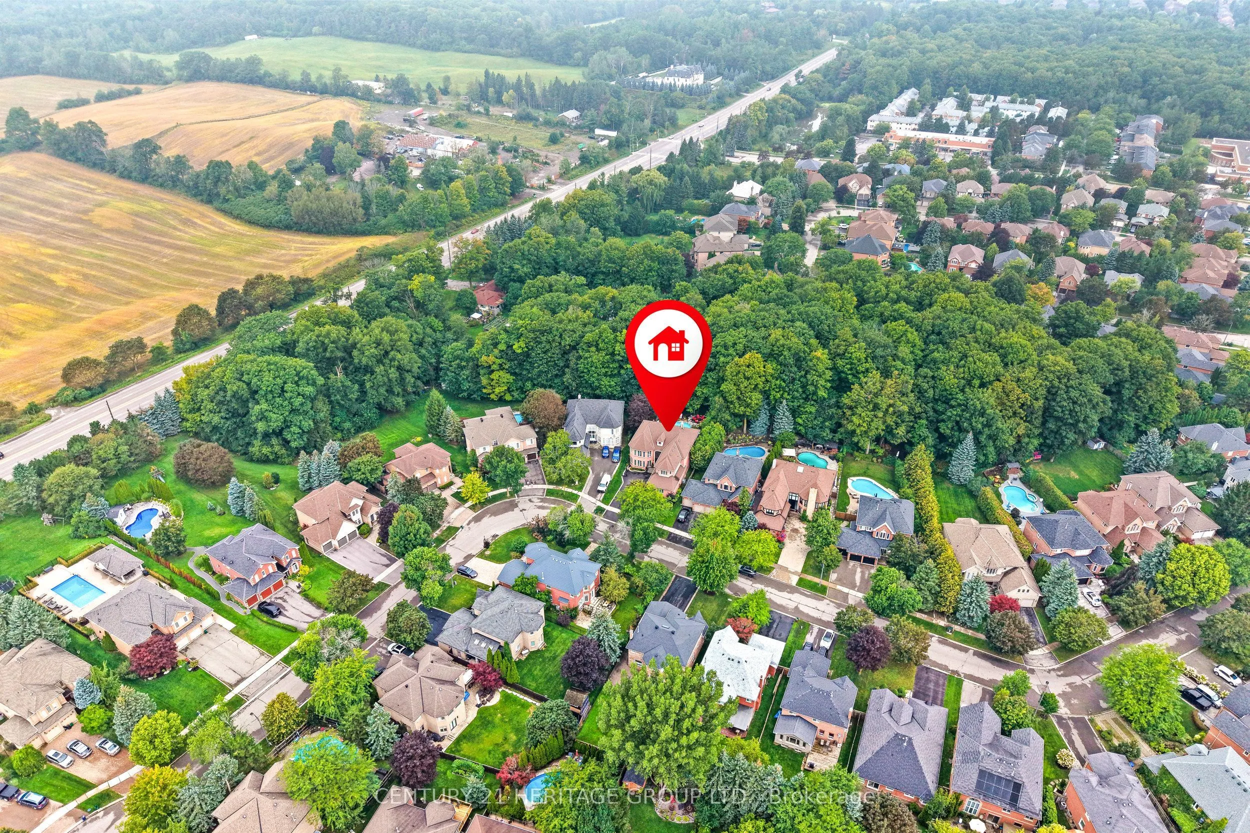 48 Carlyle Crescent