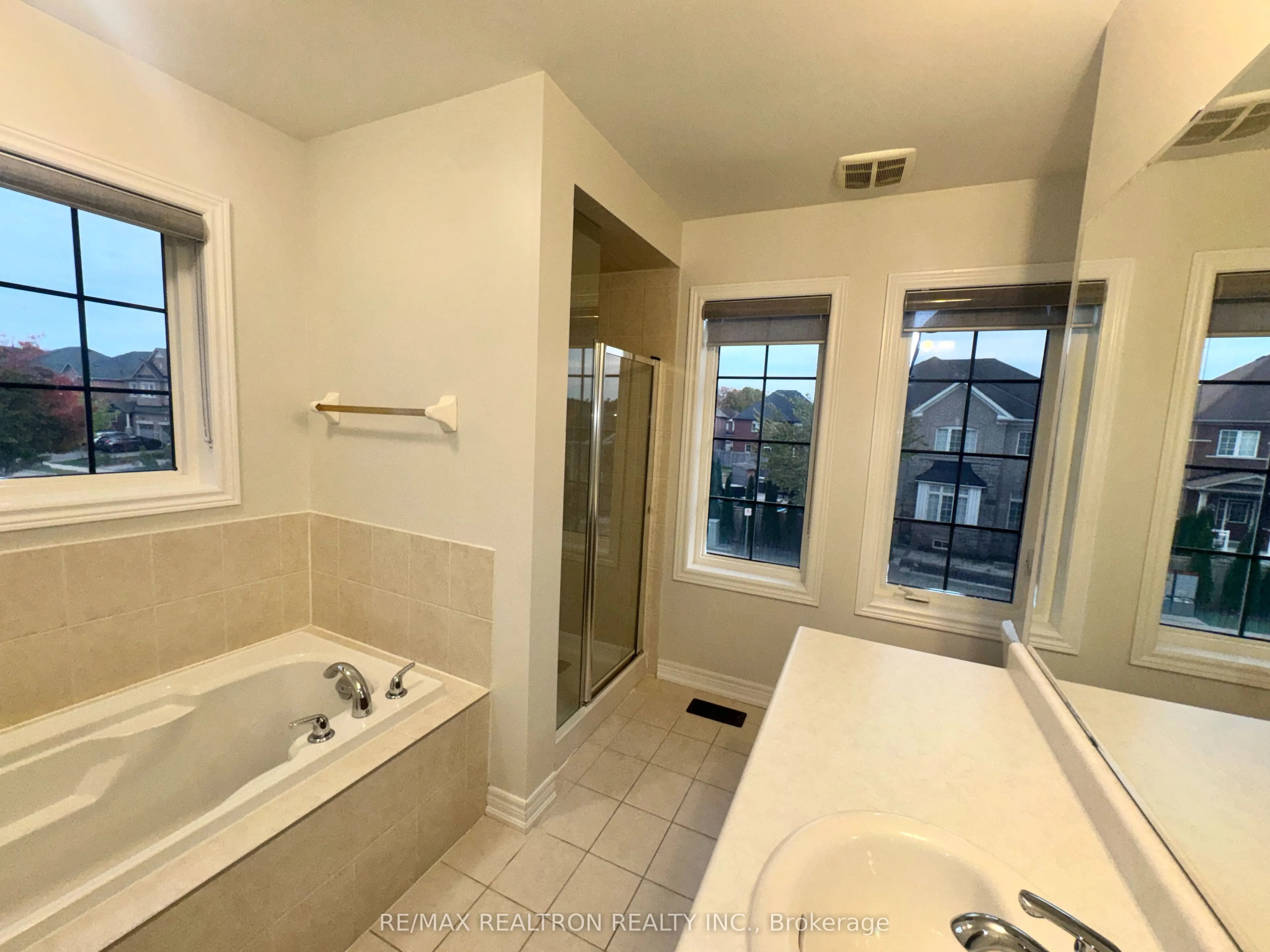 1306 Blencowe Crescent
