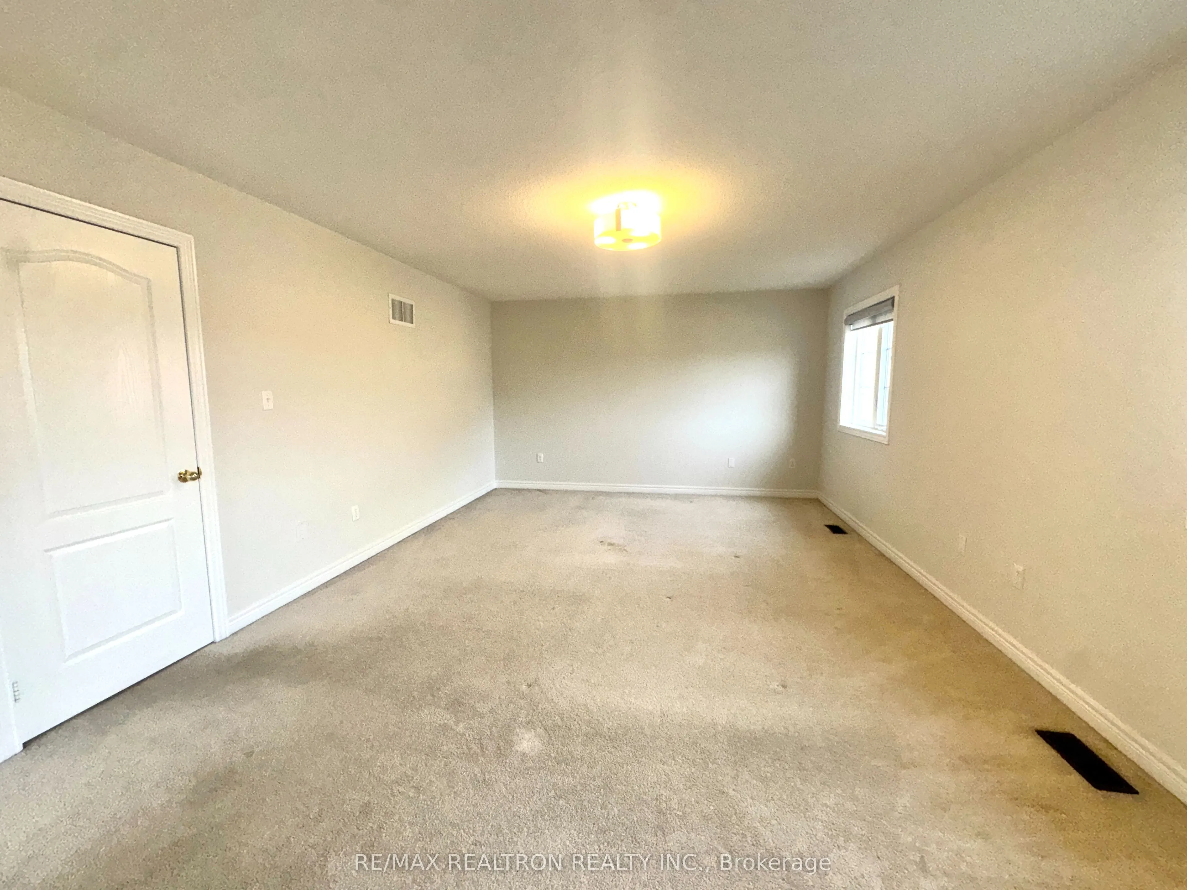 1306 Blencowe Crescent