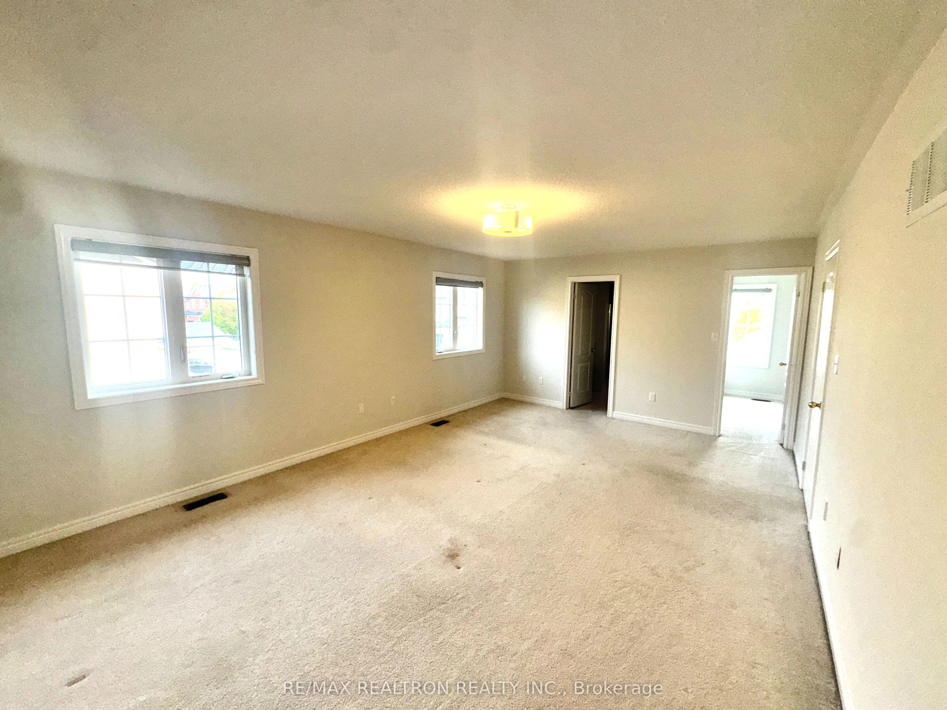 1306 Blencowe Crescent