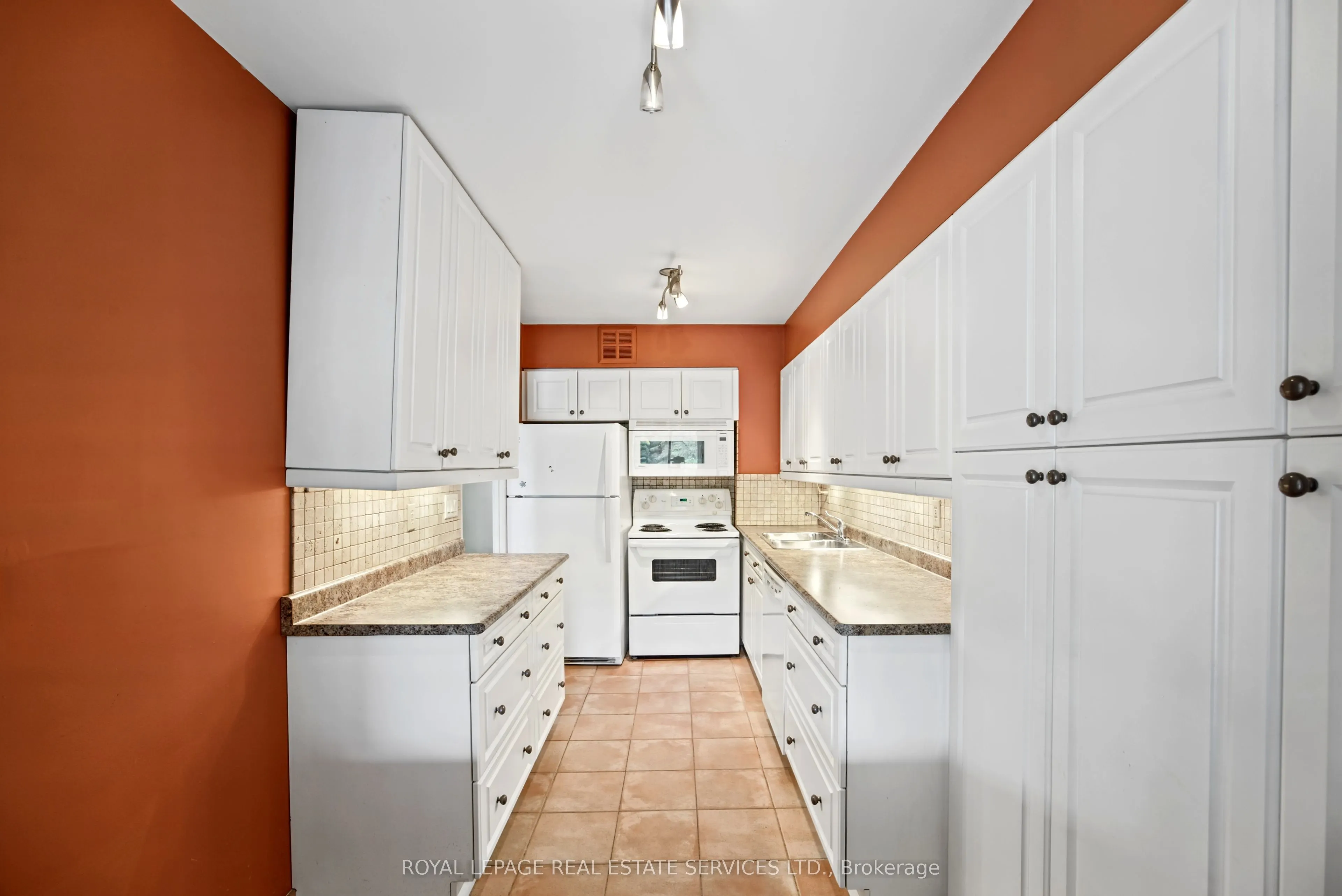 40 BAIF Boulevard #313
