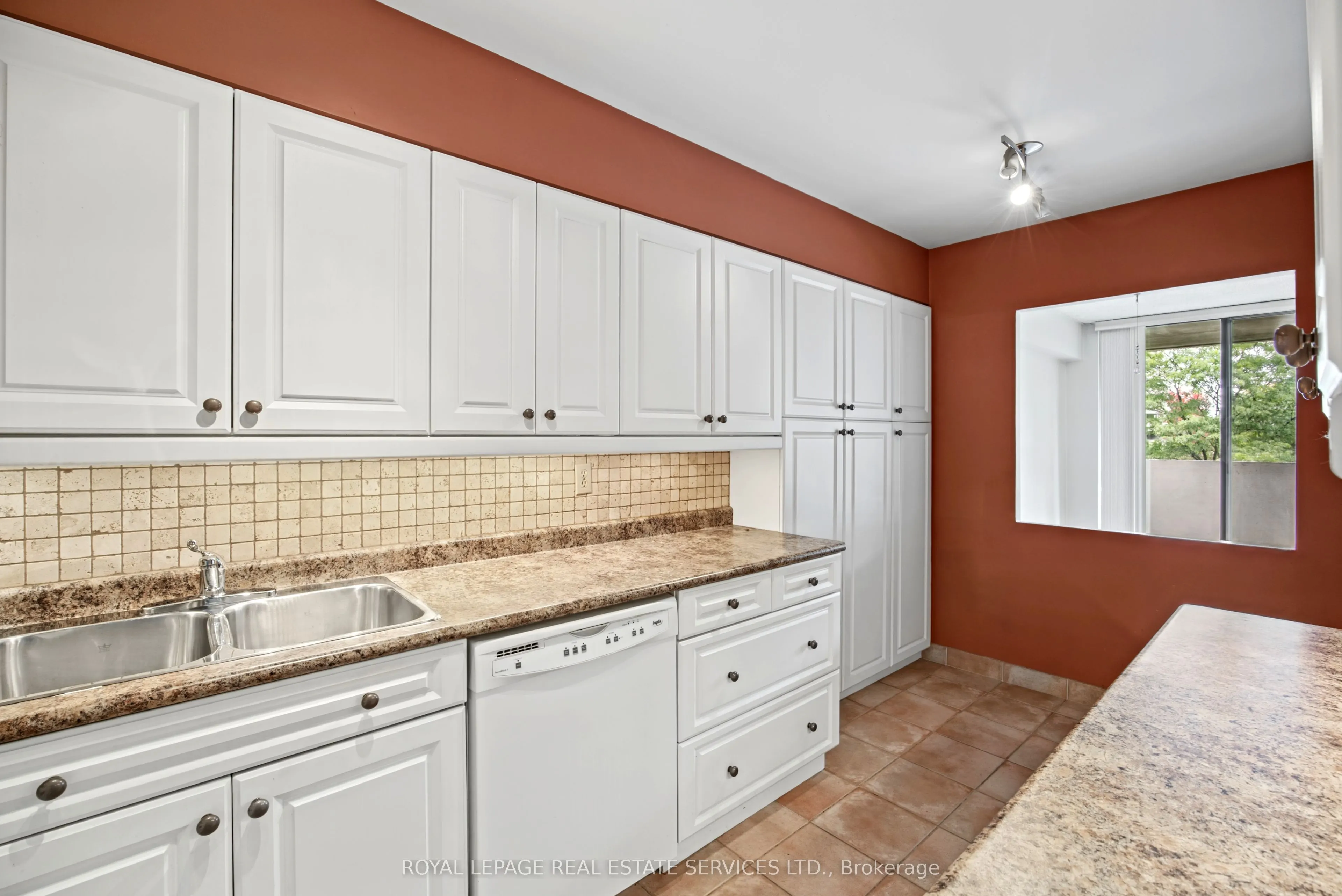 40 BAIF Boulevard #313