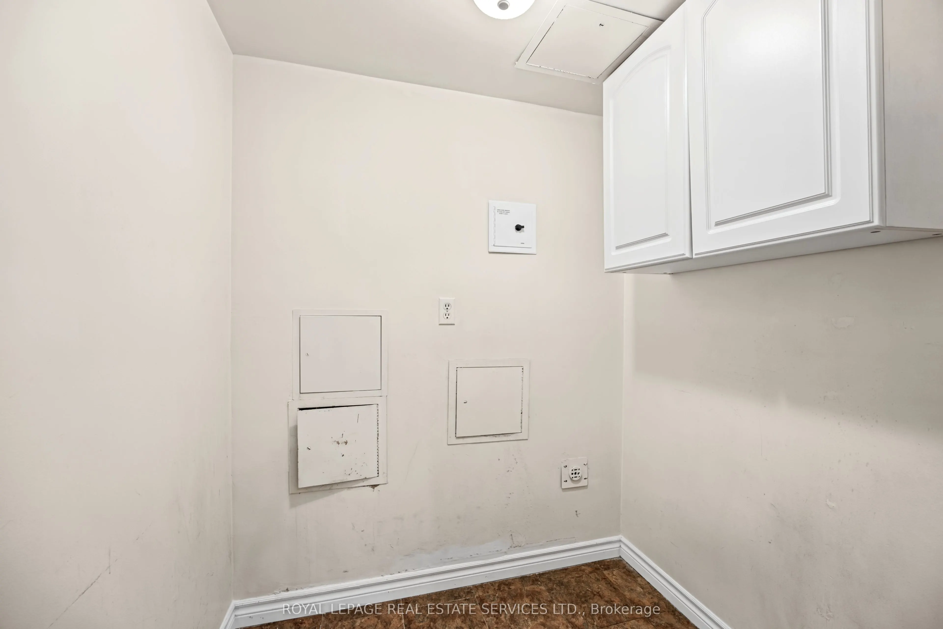 40 BAIF Boulevard #313