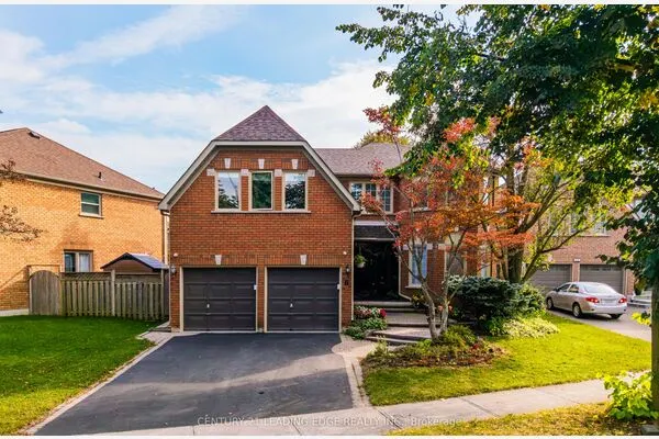 8 Mooreland Court