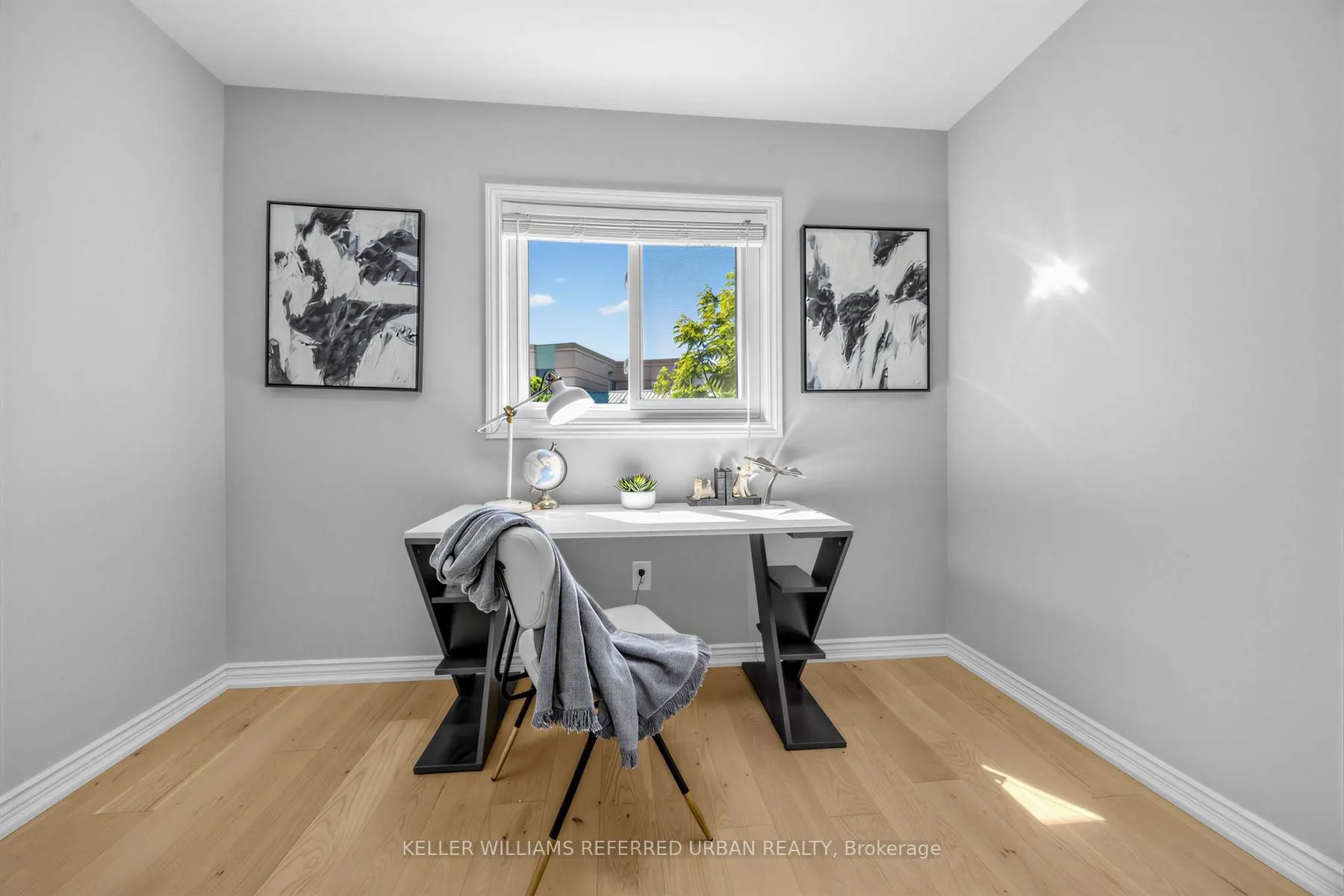 350 Pickering Crescent