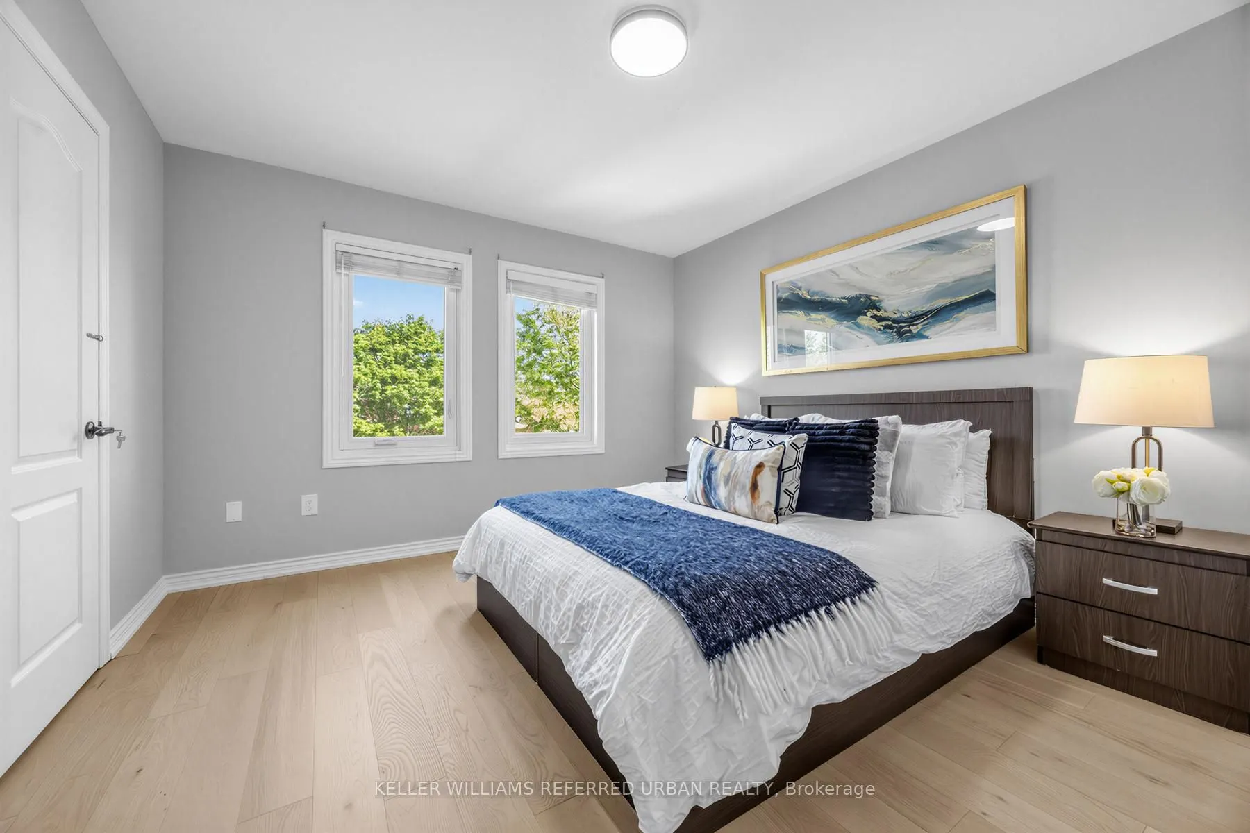 350 Pickering Crescent