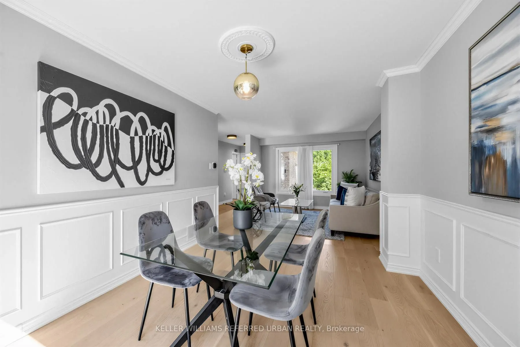 350 Pickering Crescent