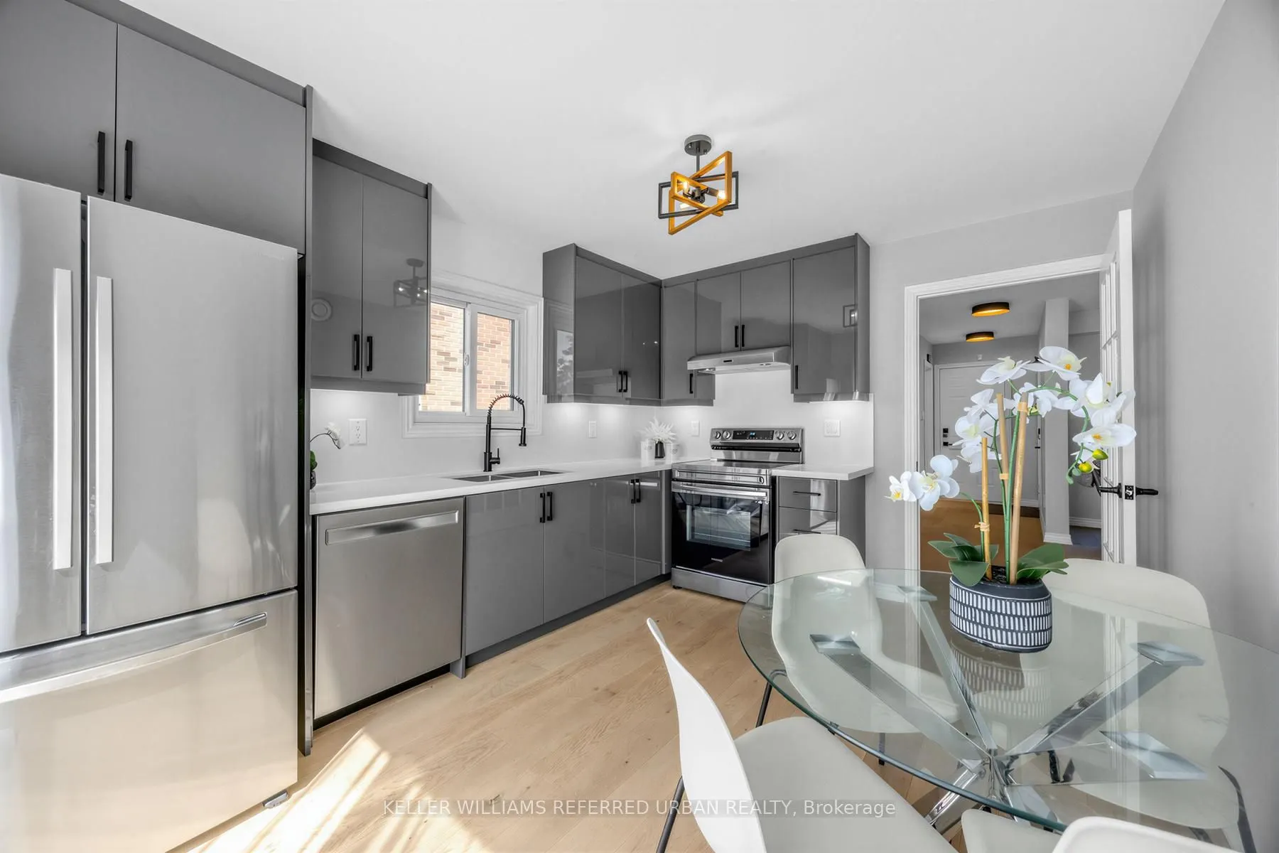 350 Pickering Crescent