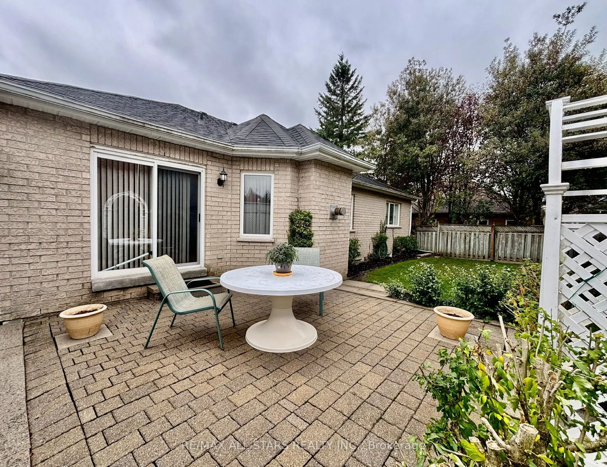 87 Lori Avenue