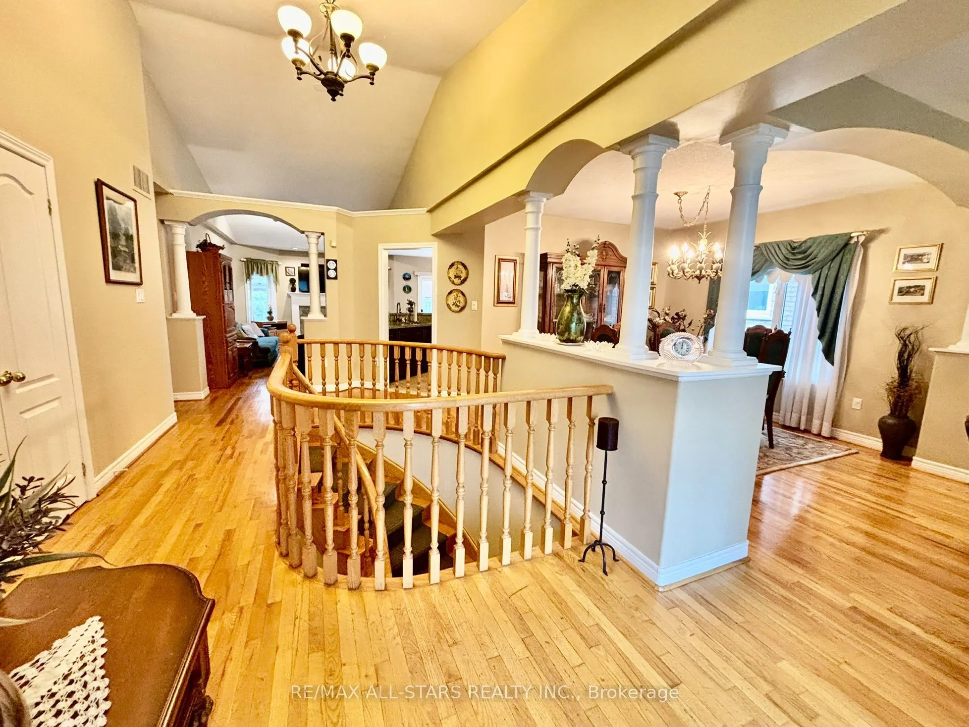 87 Lori Avenue