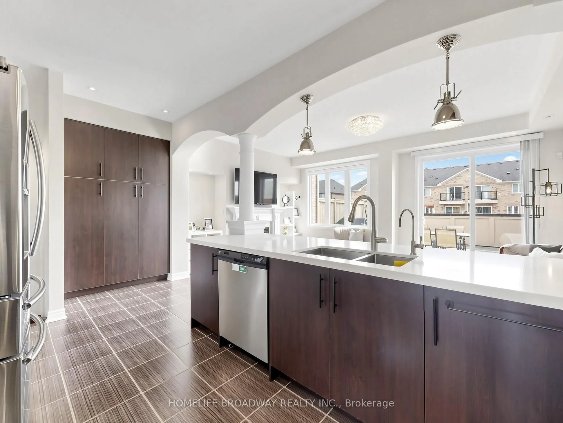 9 Earnshaw Drive