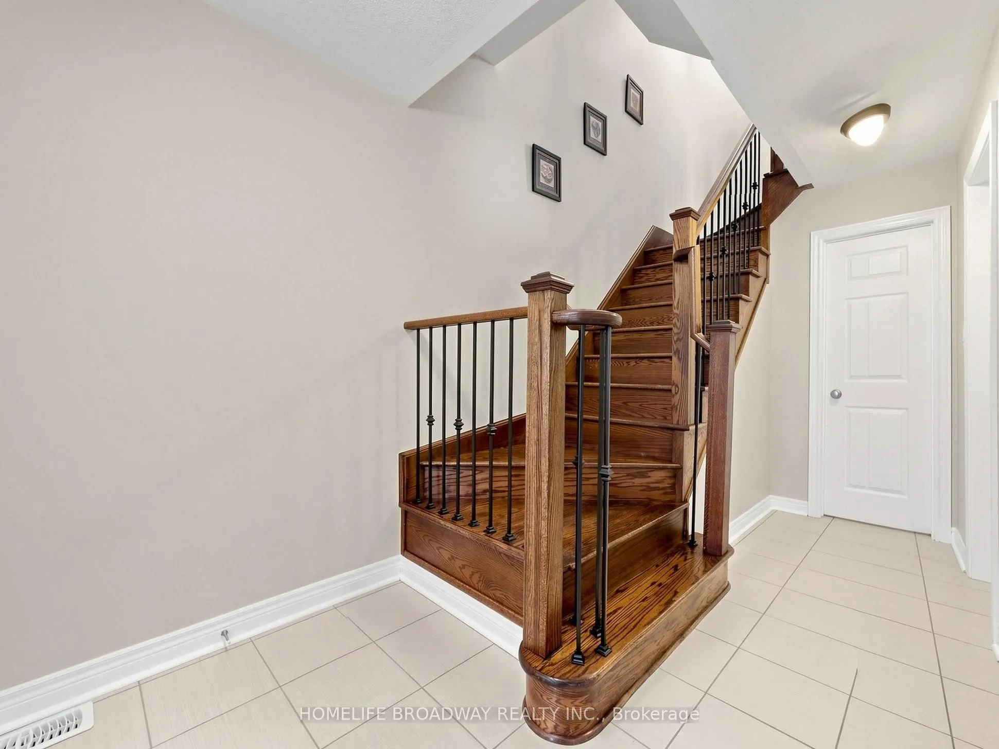 9 Earnshaw Drive