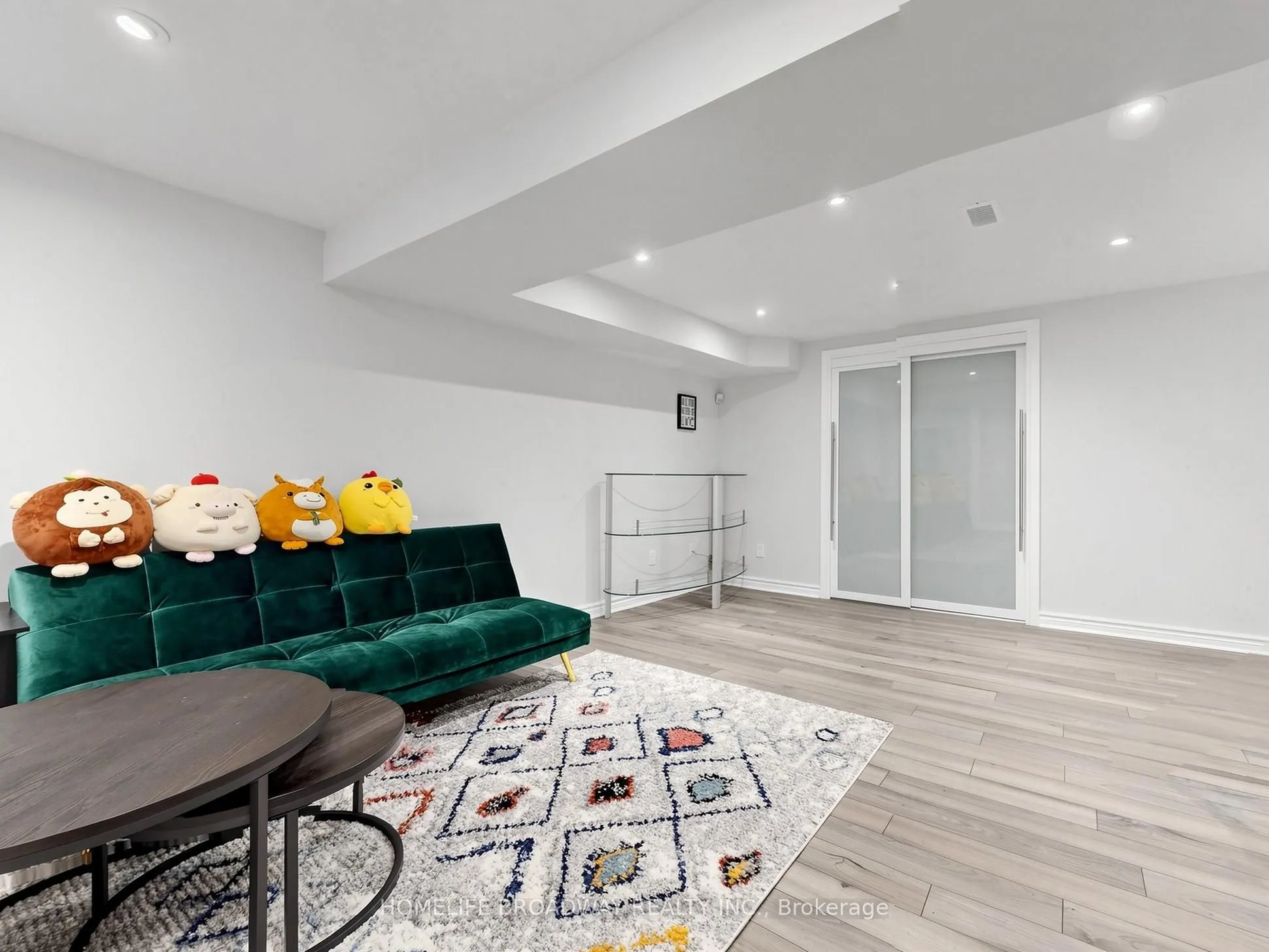 9 Earnshaw Drive