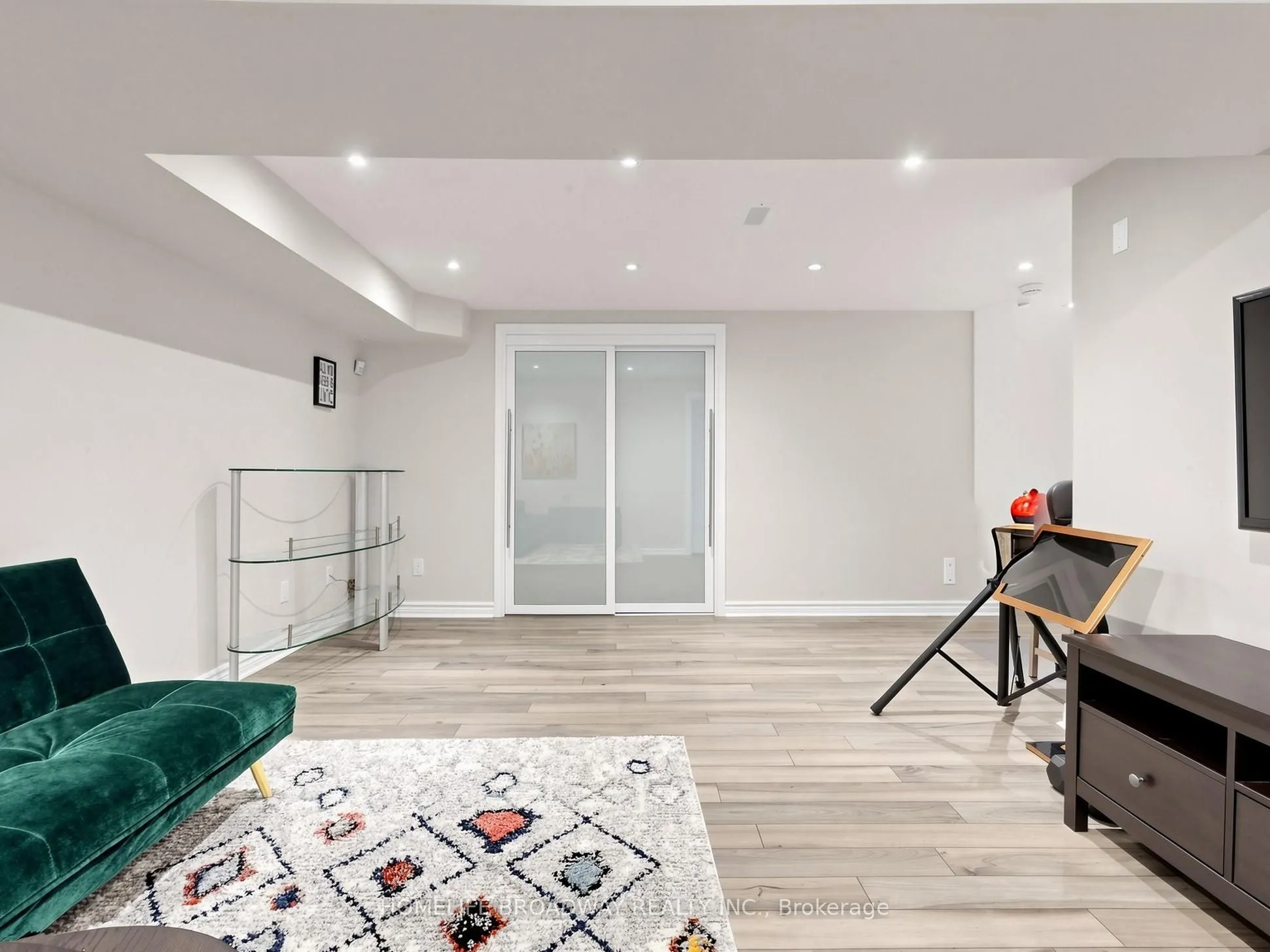 9 Earnshaw Drive