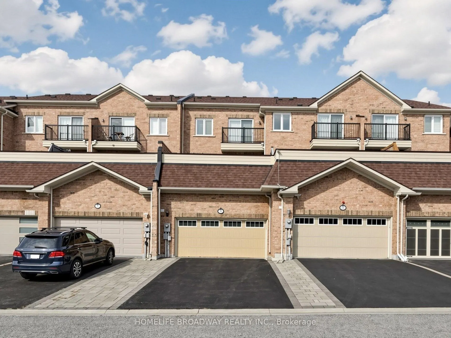 9 Earnshaw Drive