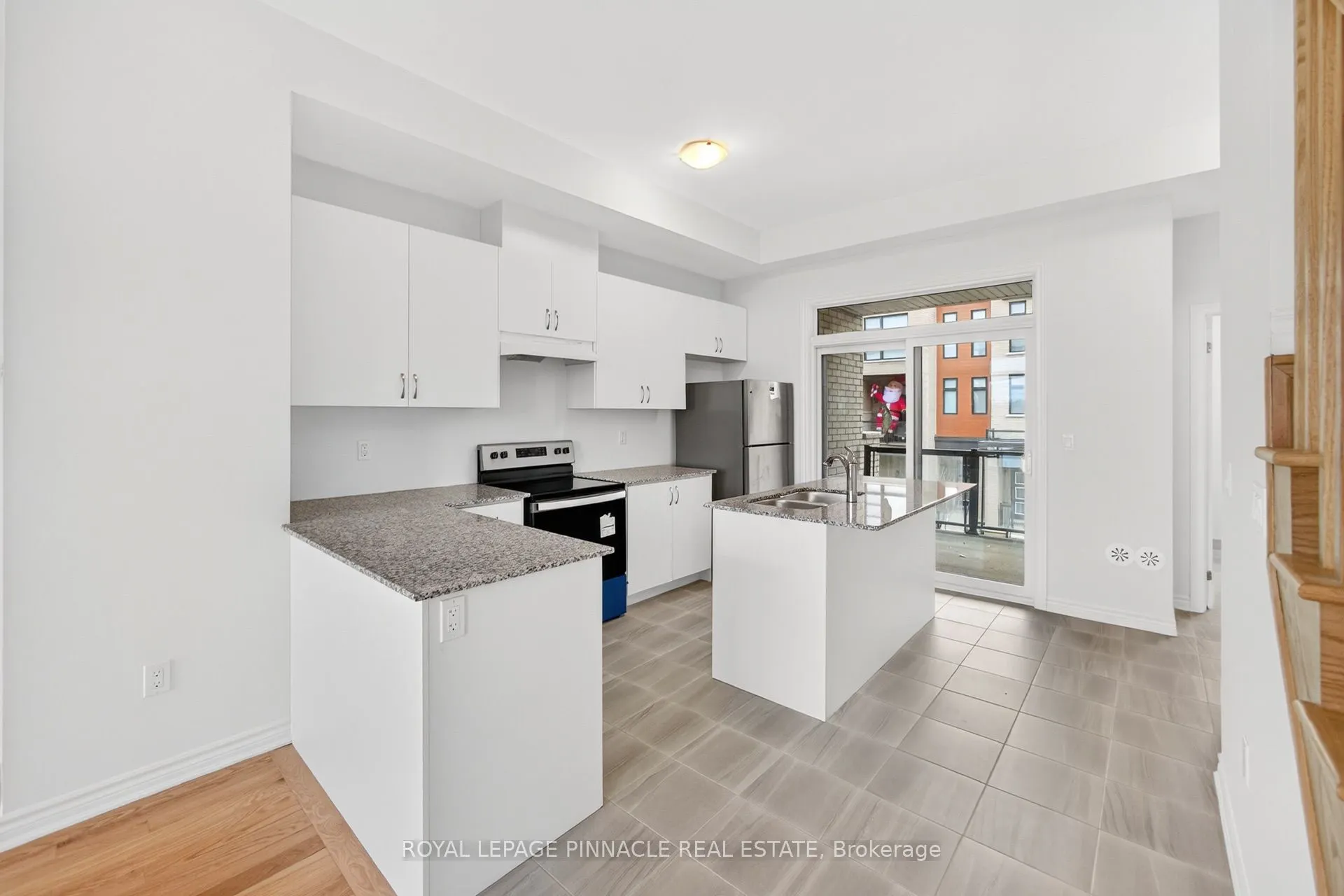 69 Inverary Crescent