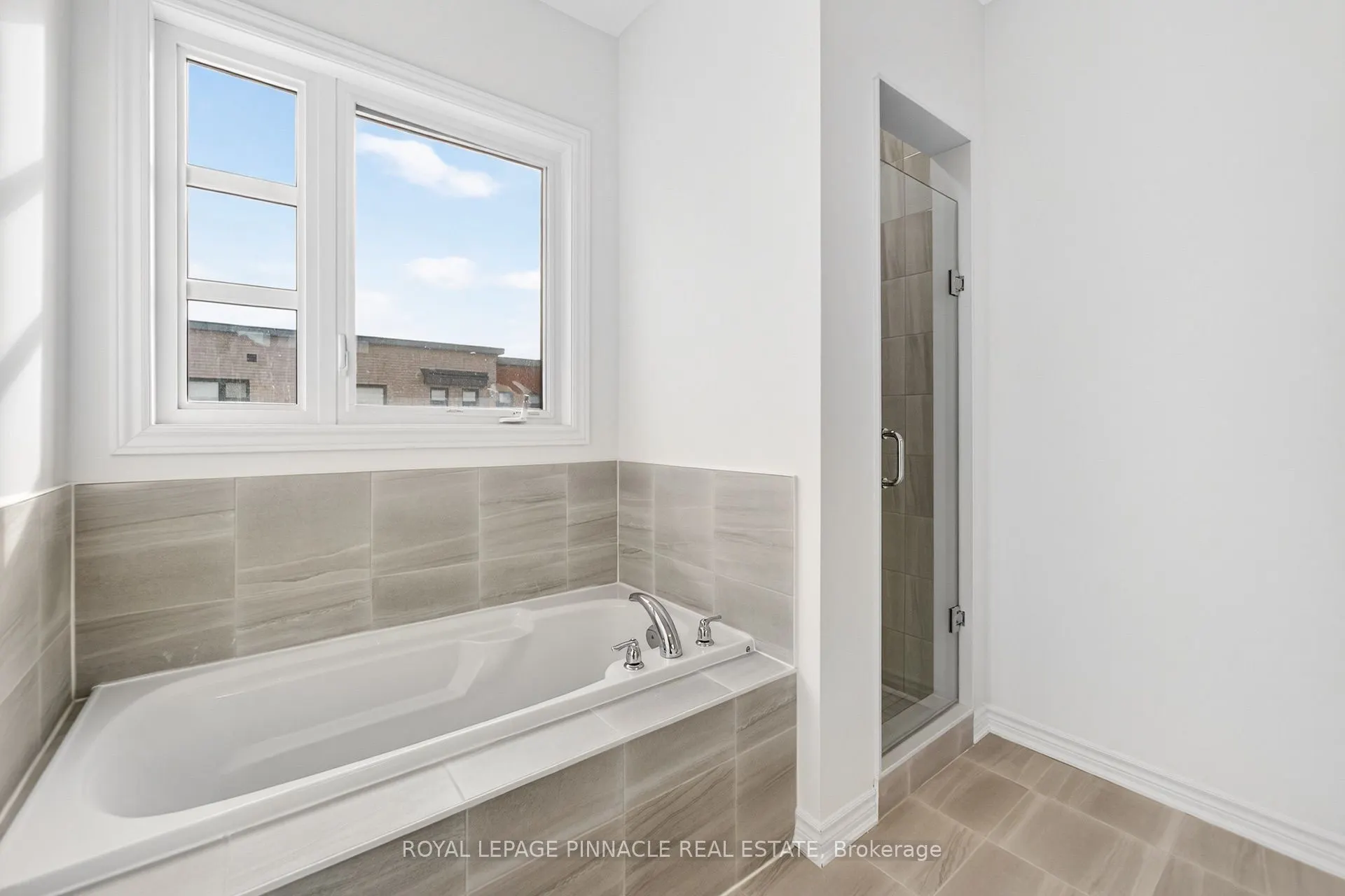 69 Inverary Crescent