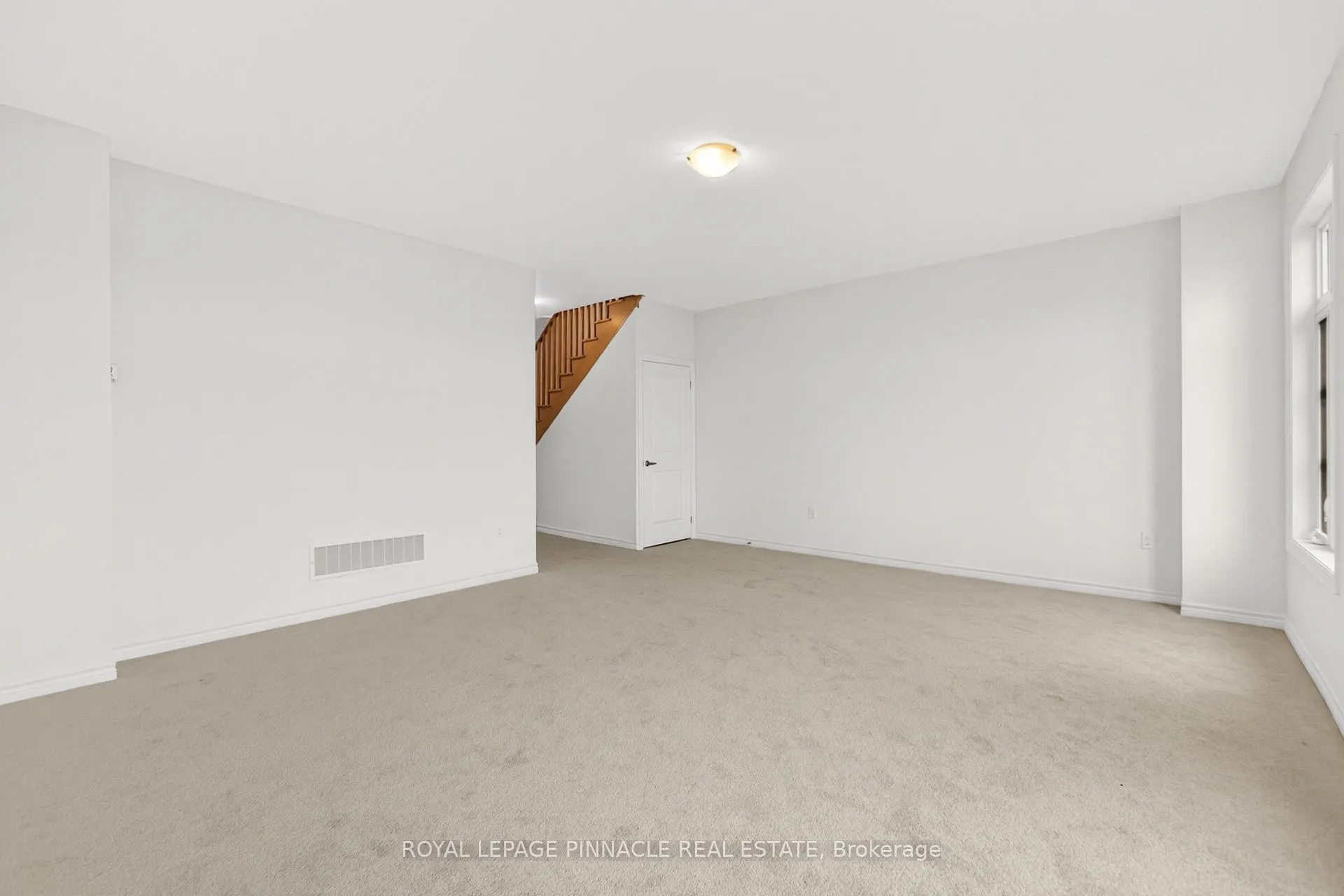 69 Inverary Crescent