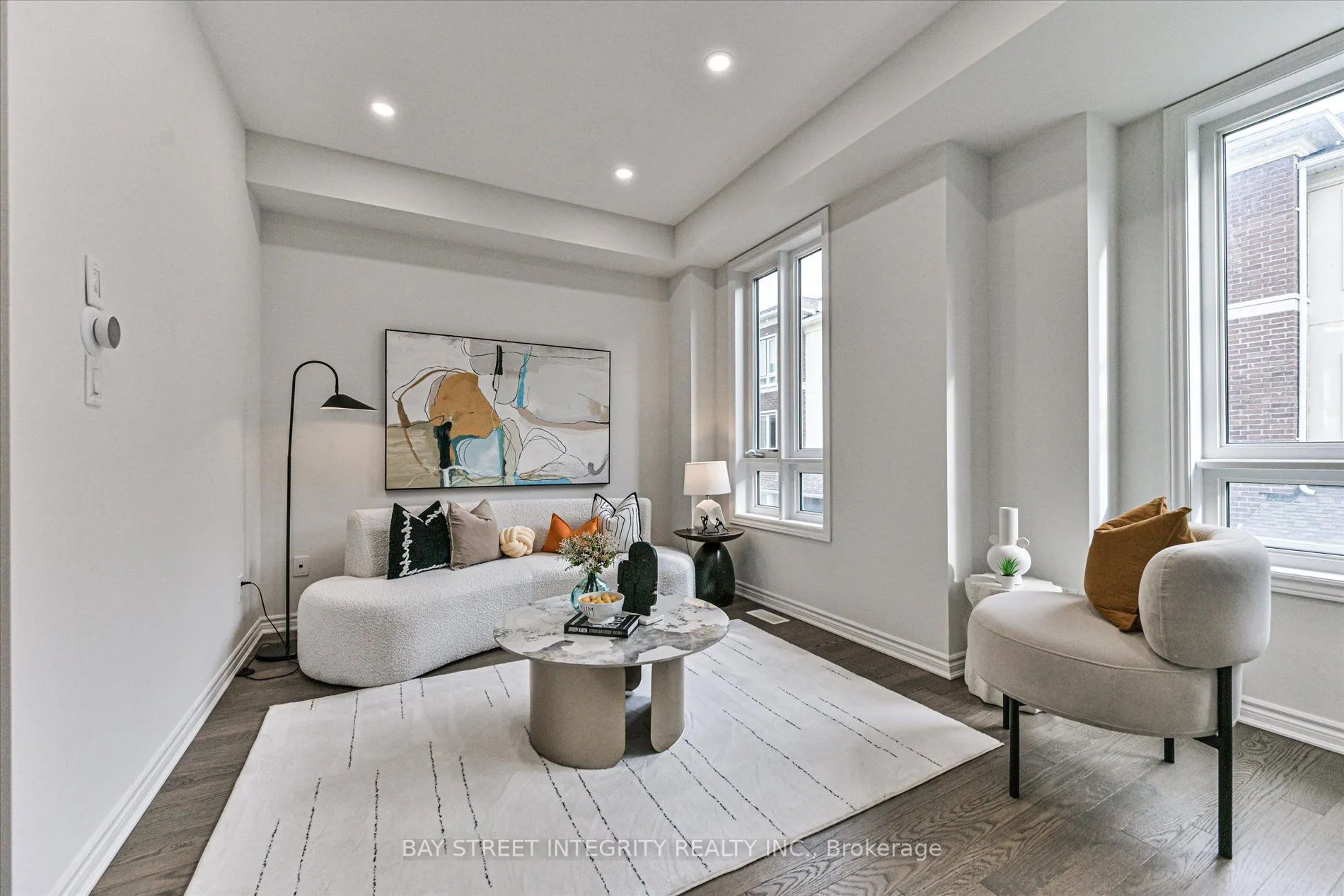 25 Chicago Lane