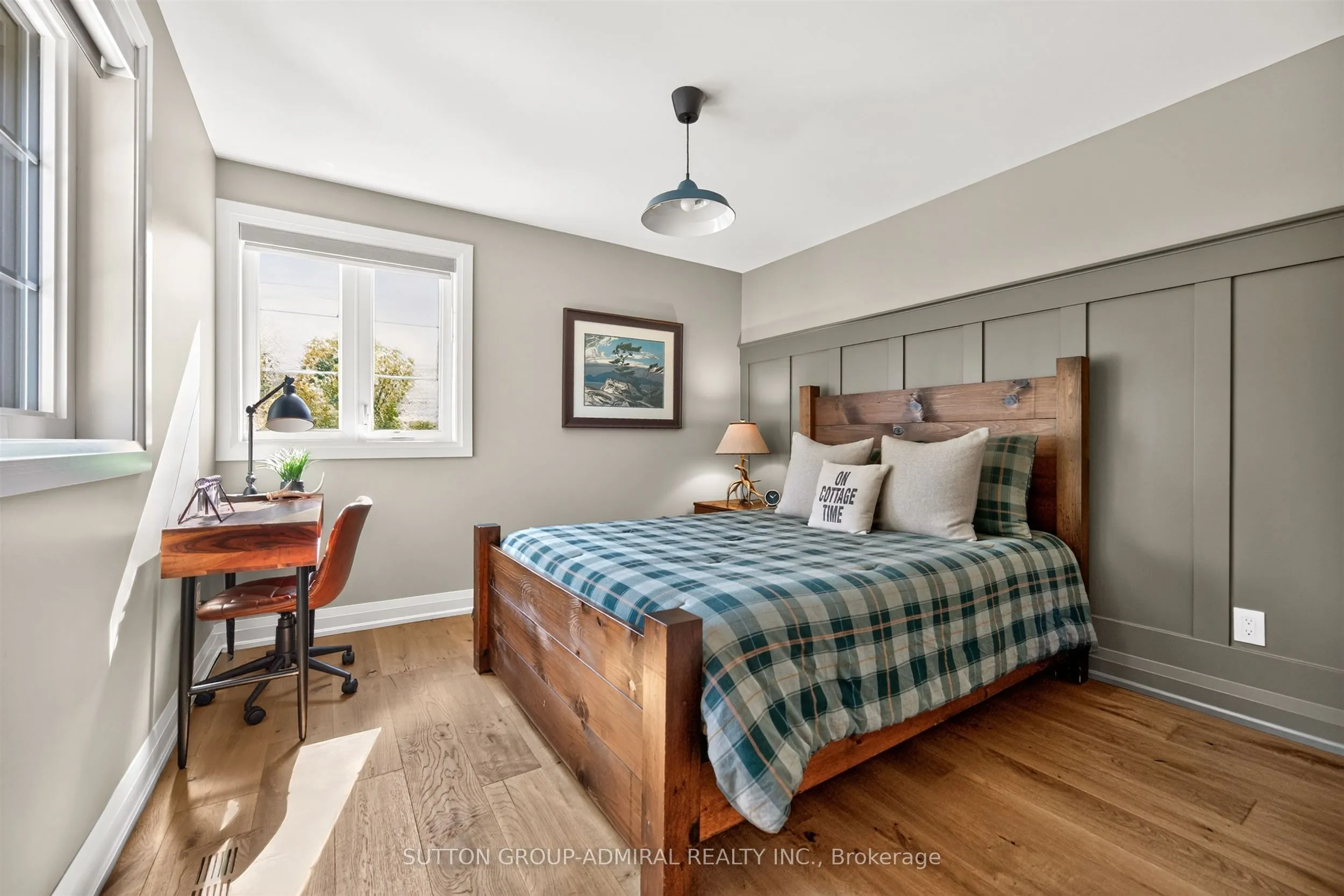 8400 19th Sideroad