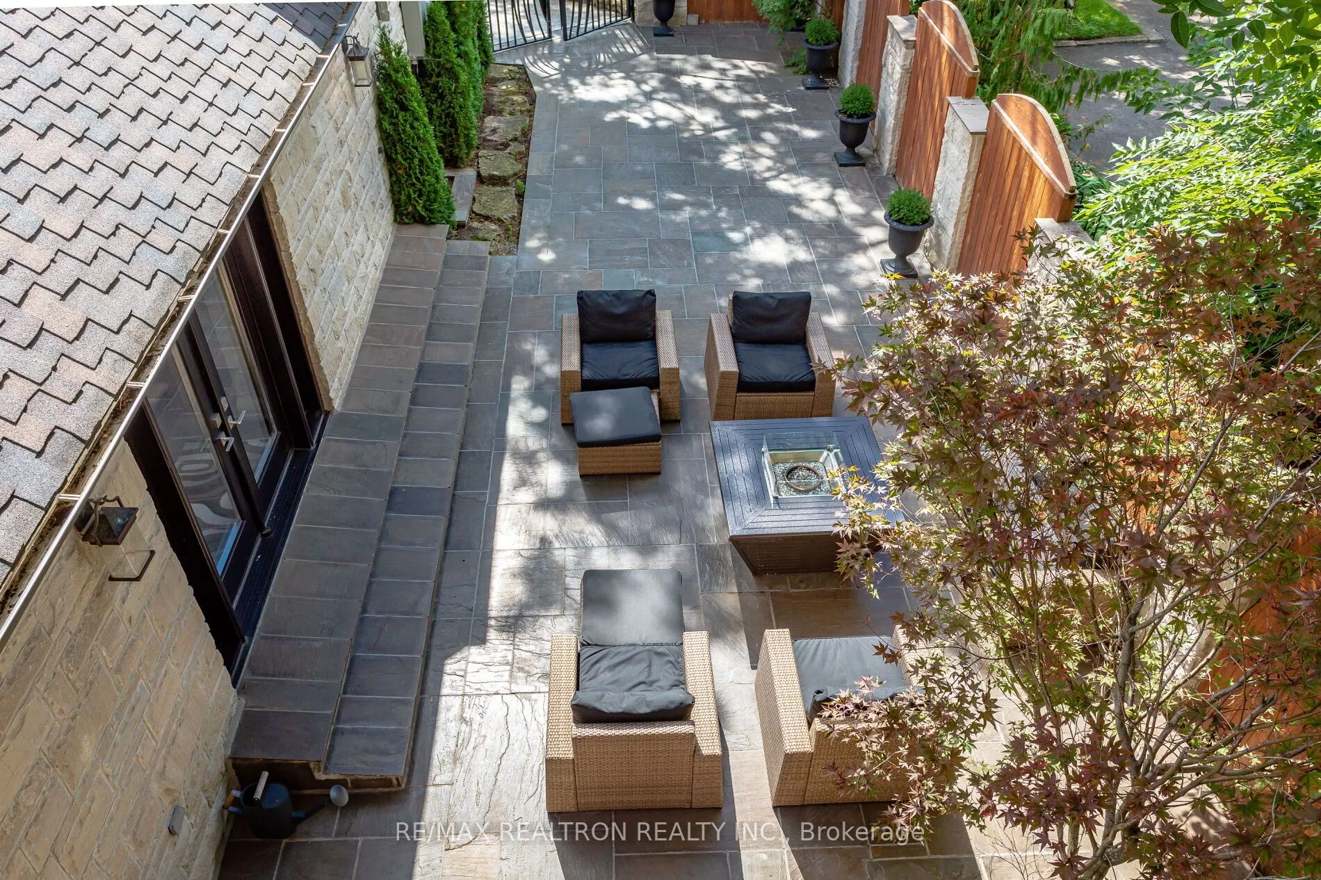 3 Oakbank Road