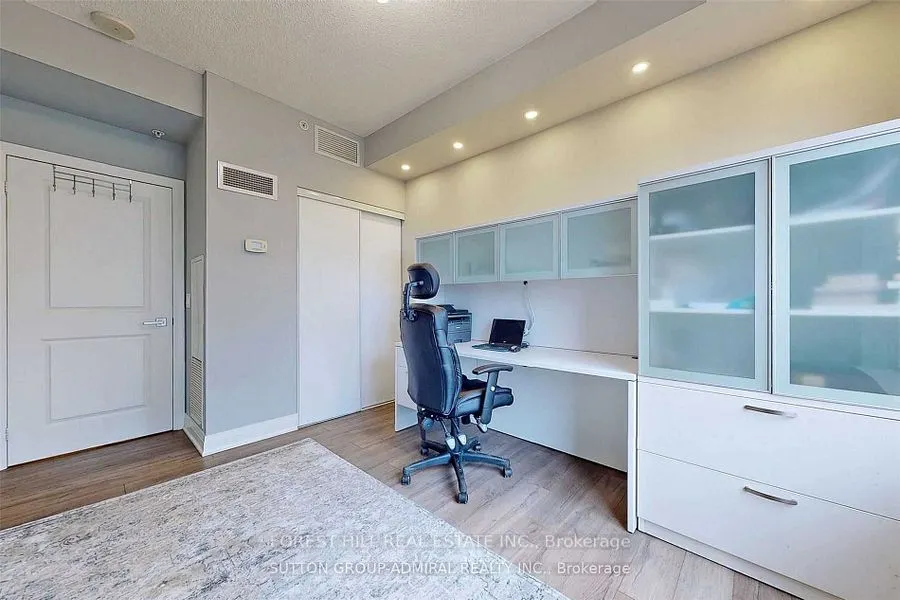 85 North Park Road #605