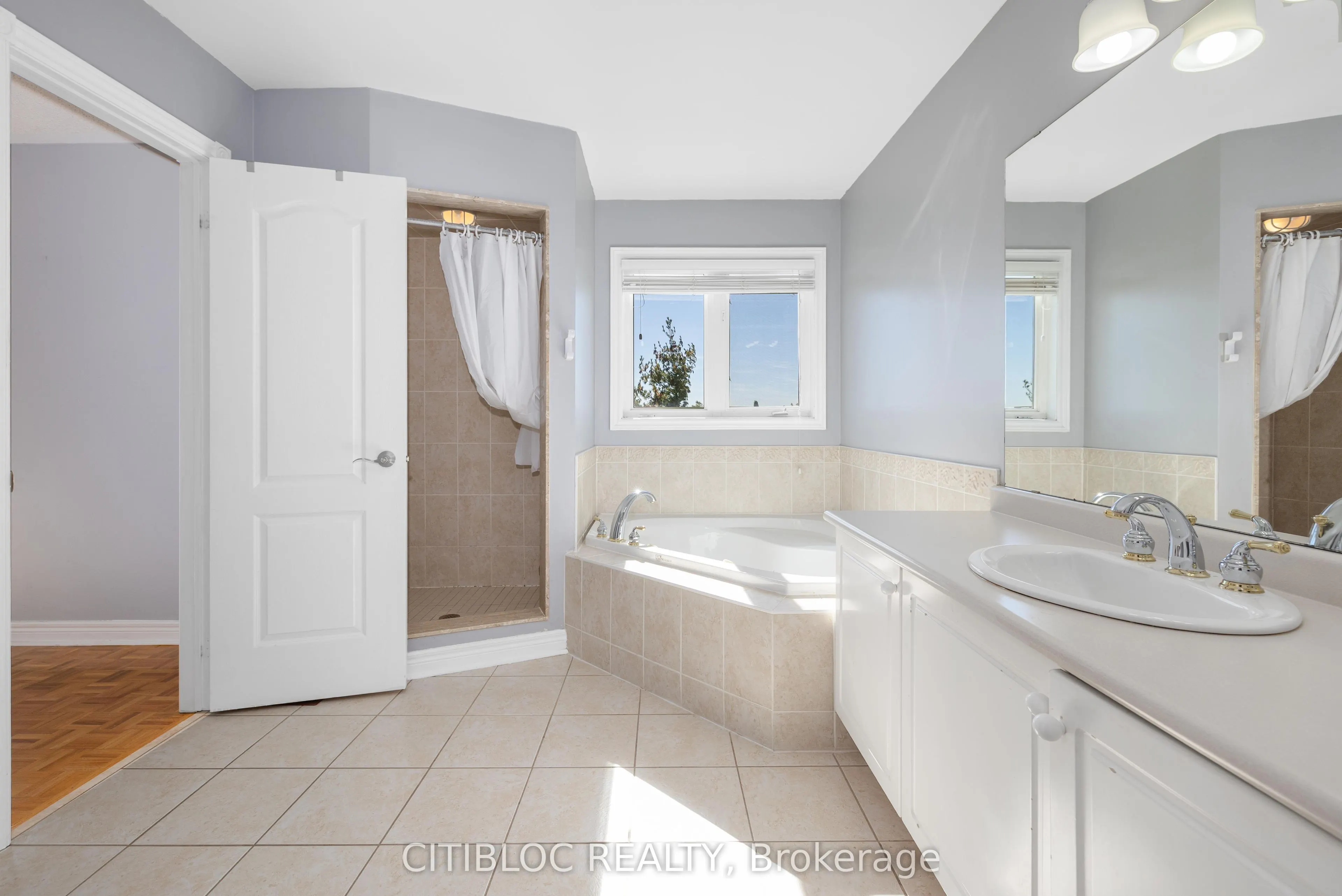 121 Silverado Trail