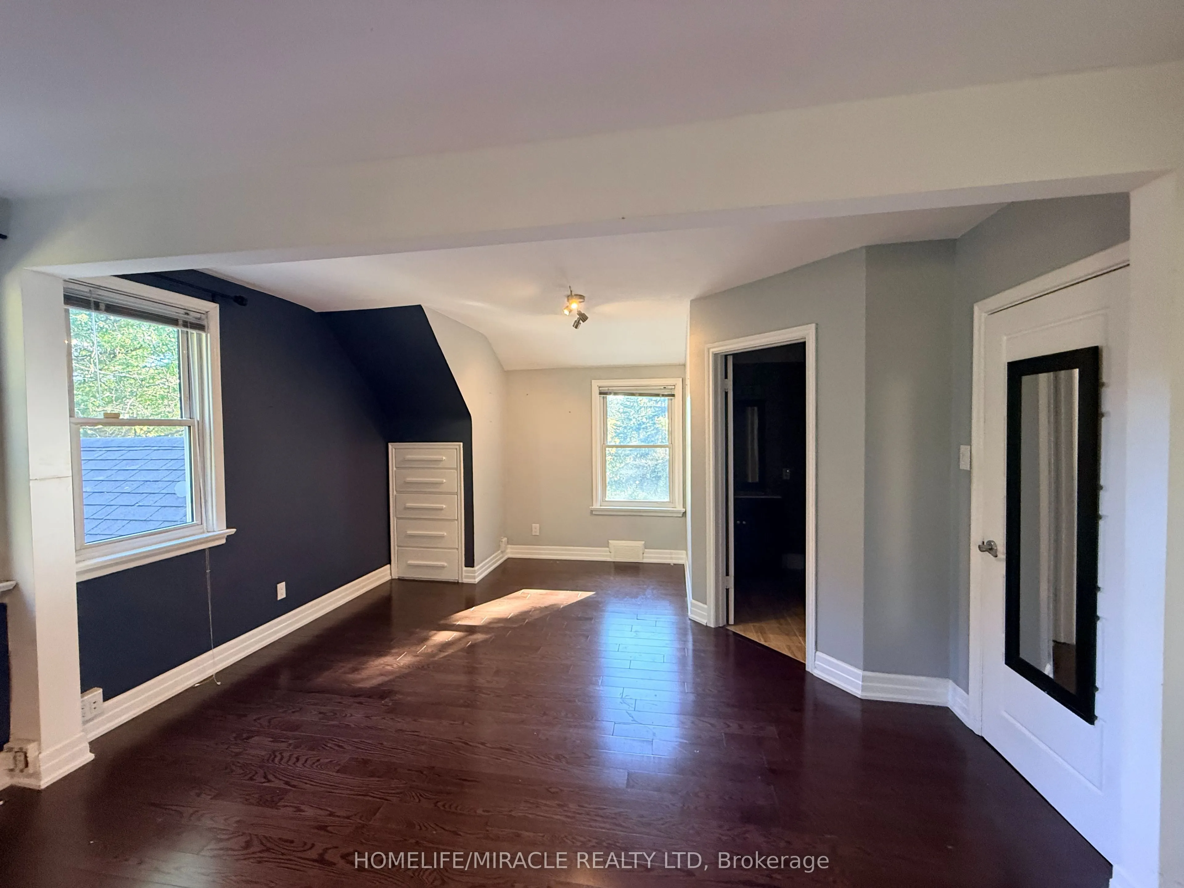 10 Yorkton Boulevard