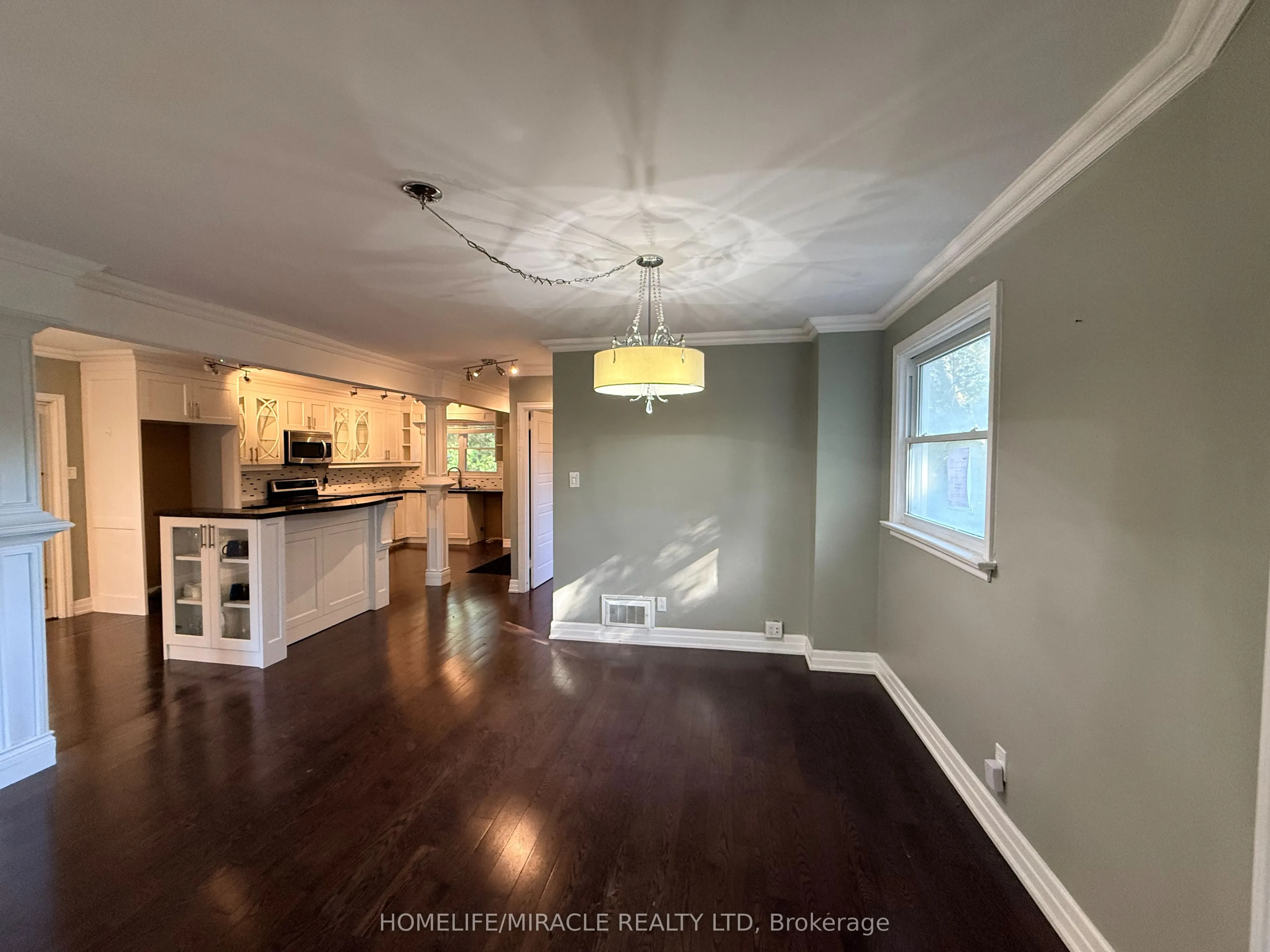 10 Yorkton Boulevard