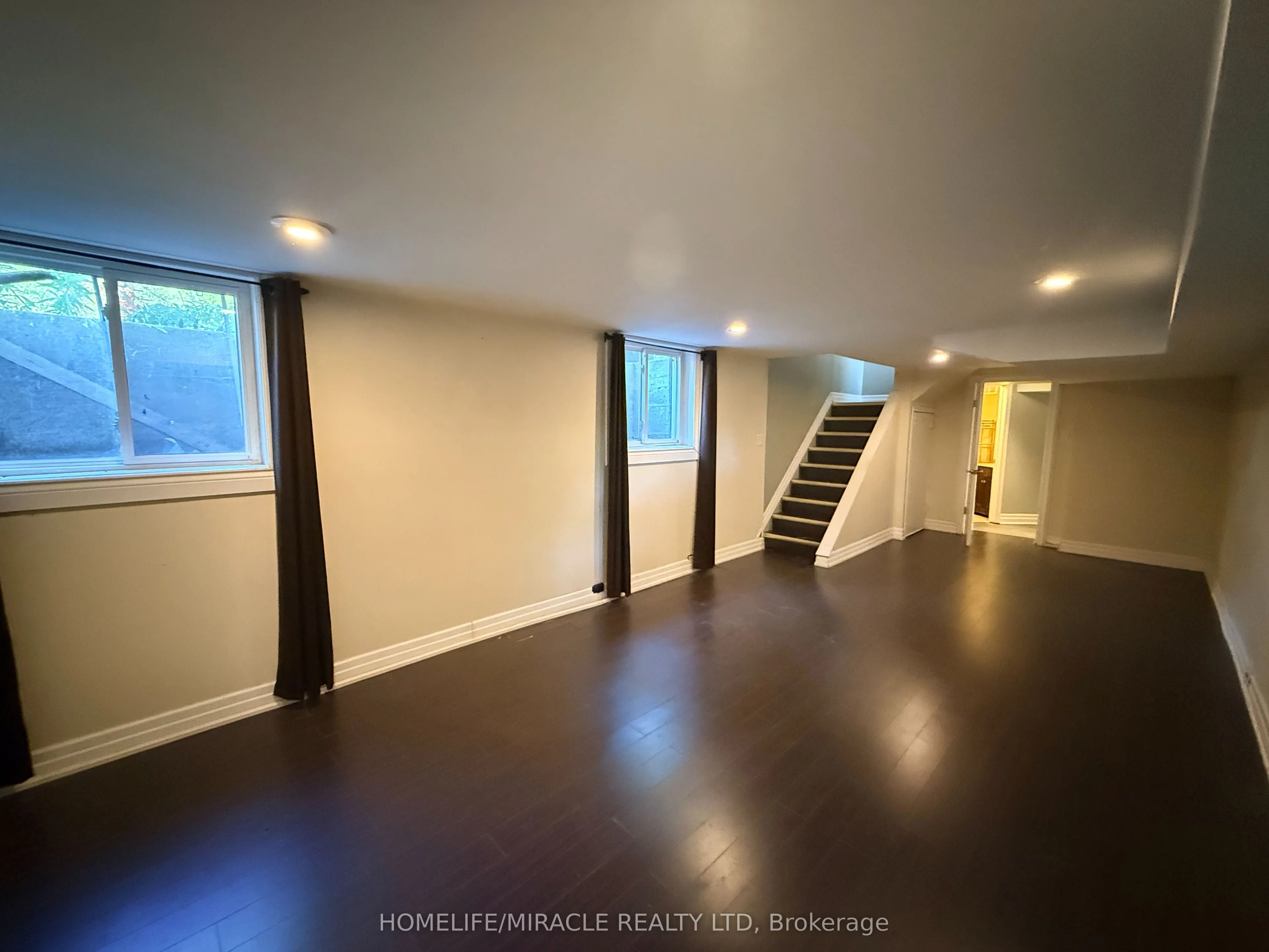10 Yorkton Boulevard