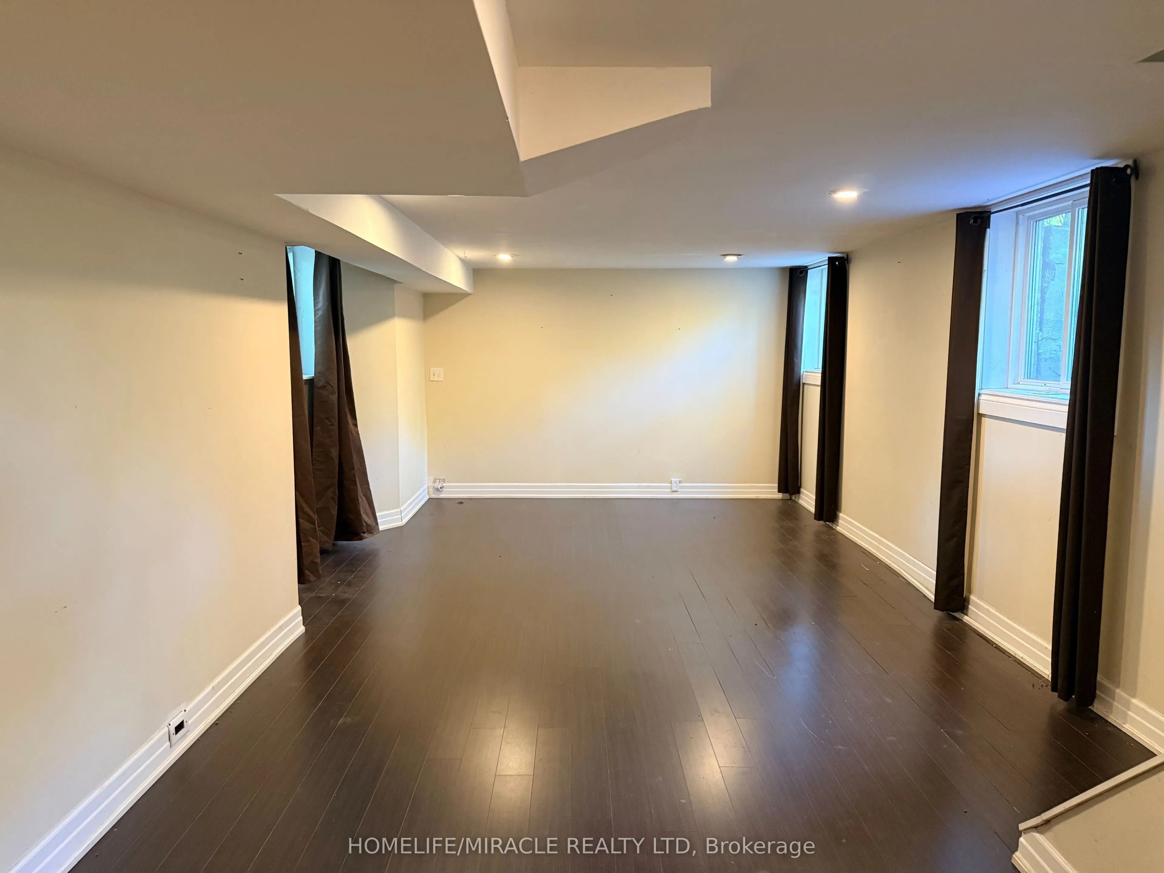 10 Yorkton Boulevard