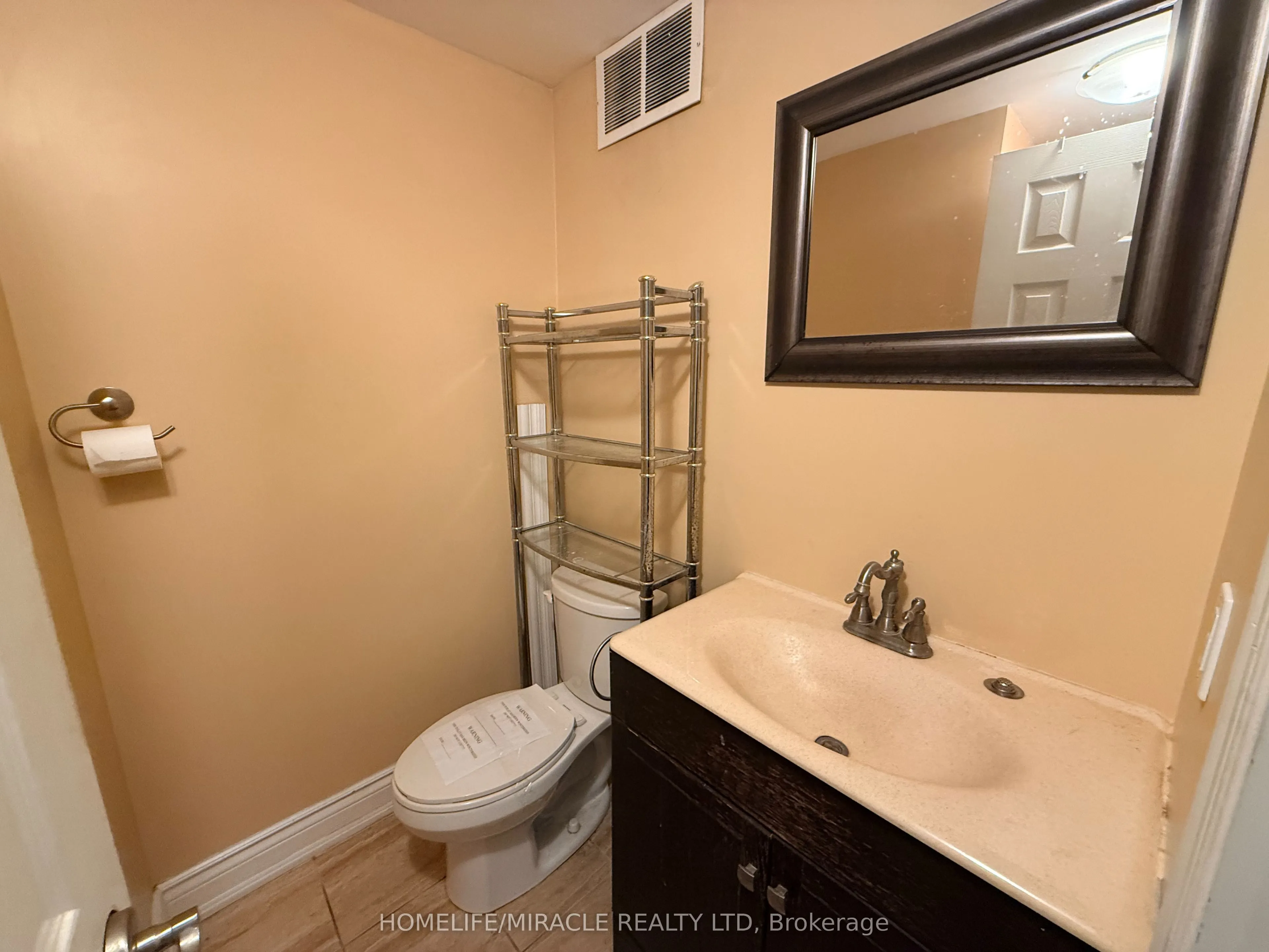 10 Yorkton Boulevard