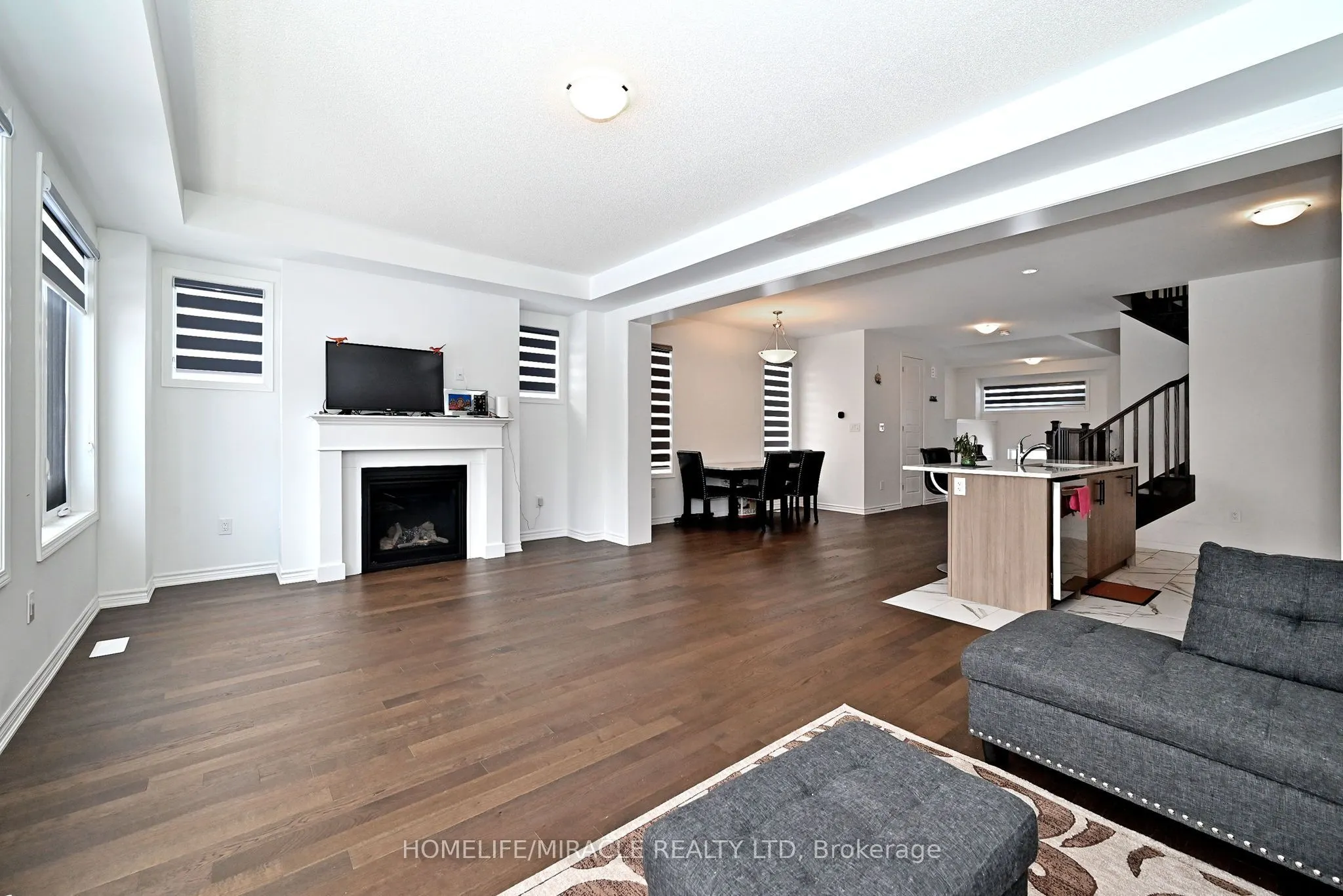 689 Mika Street