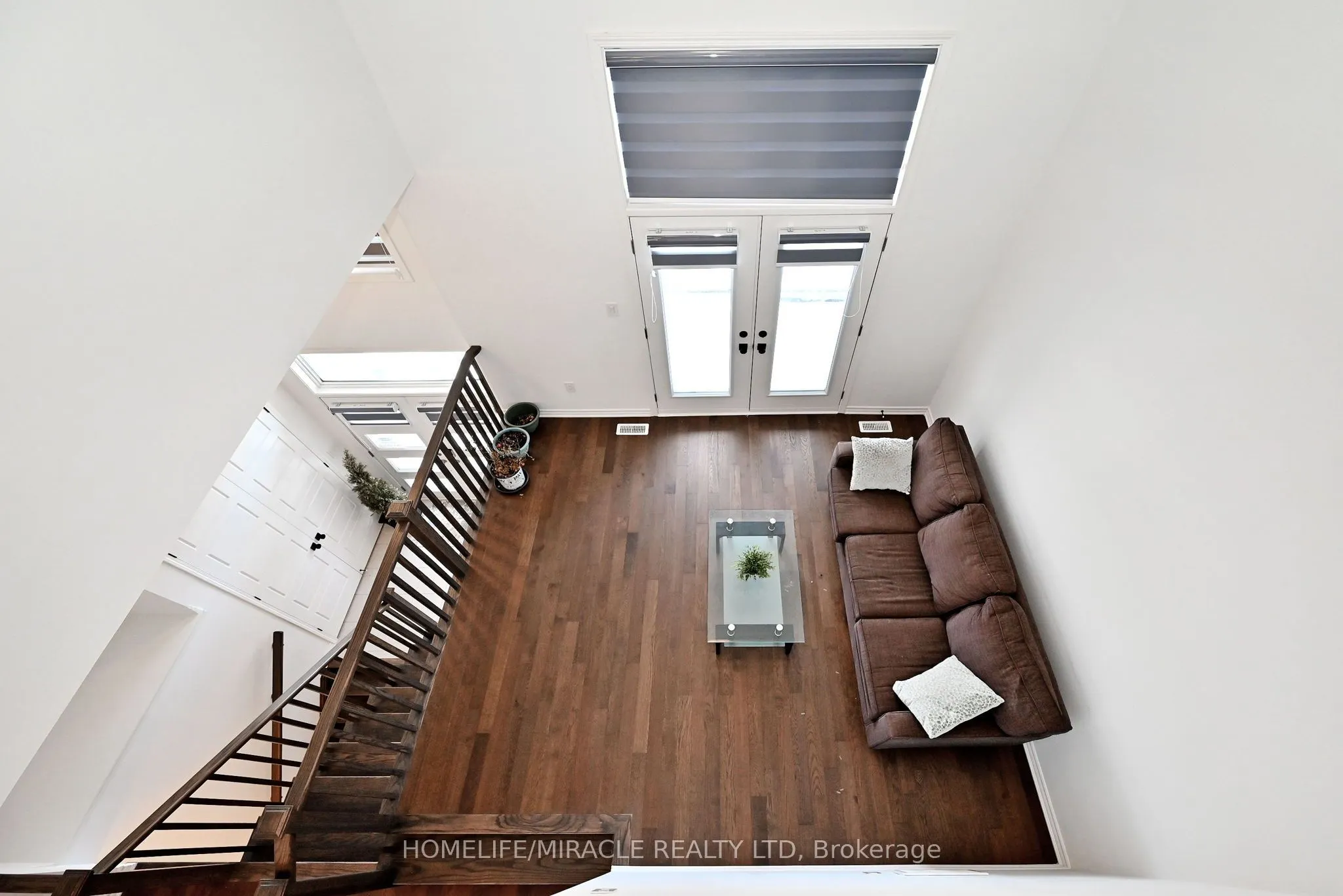 689 Mika Street